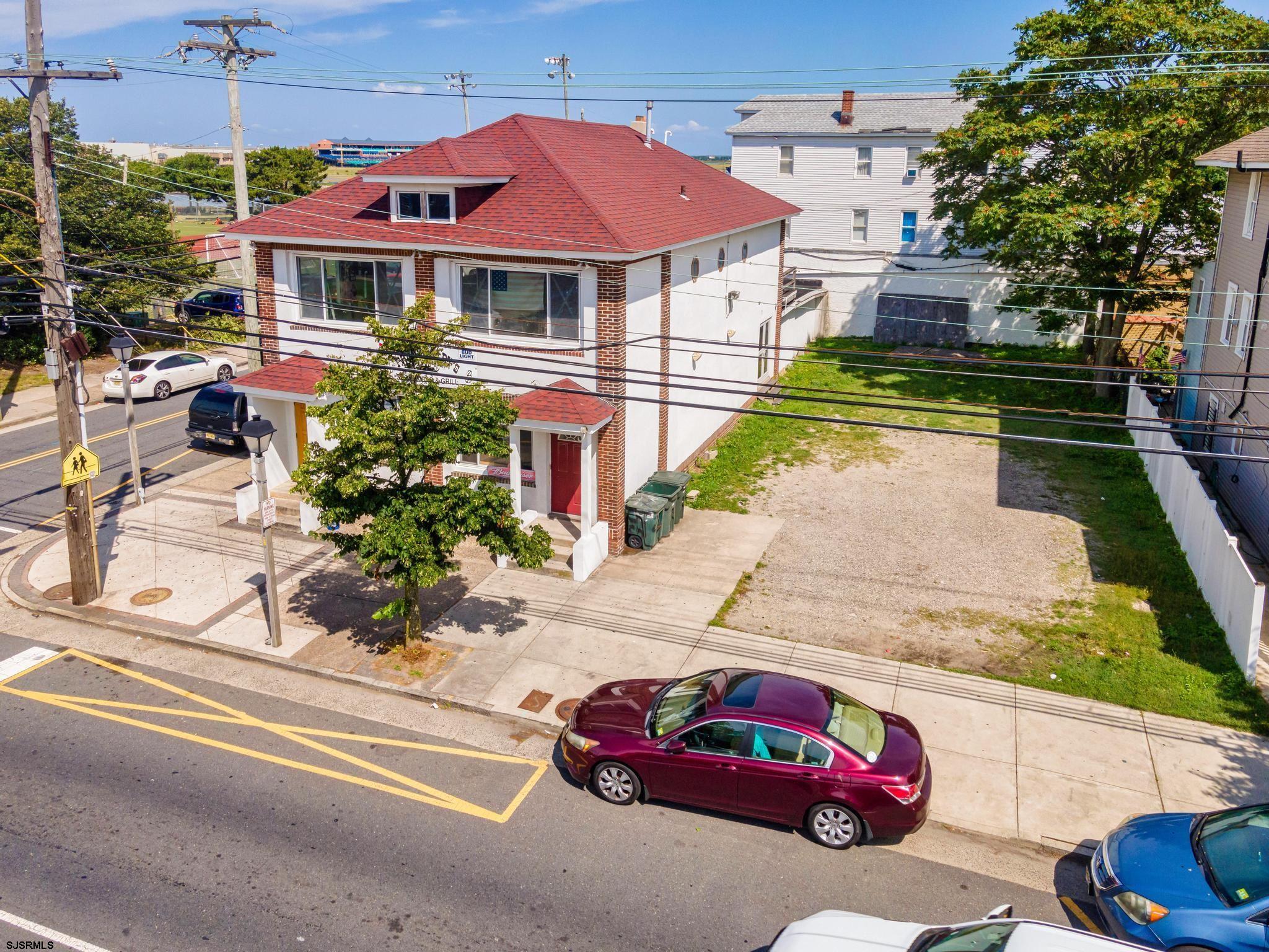 3207-3209 Fairmount Ave