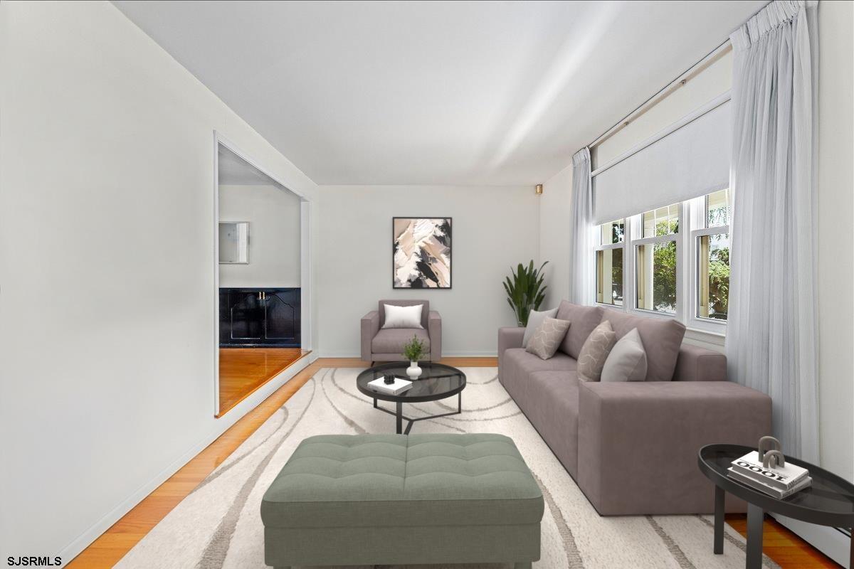 411 N Douglas Ave