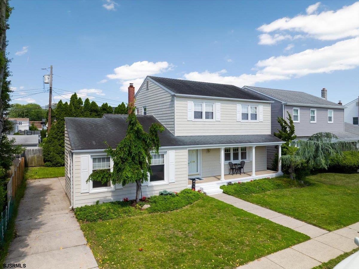 411 N Douglas Ave