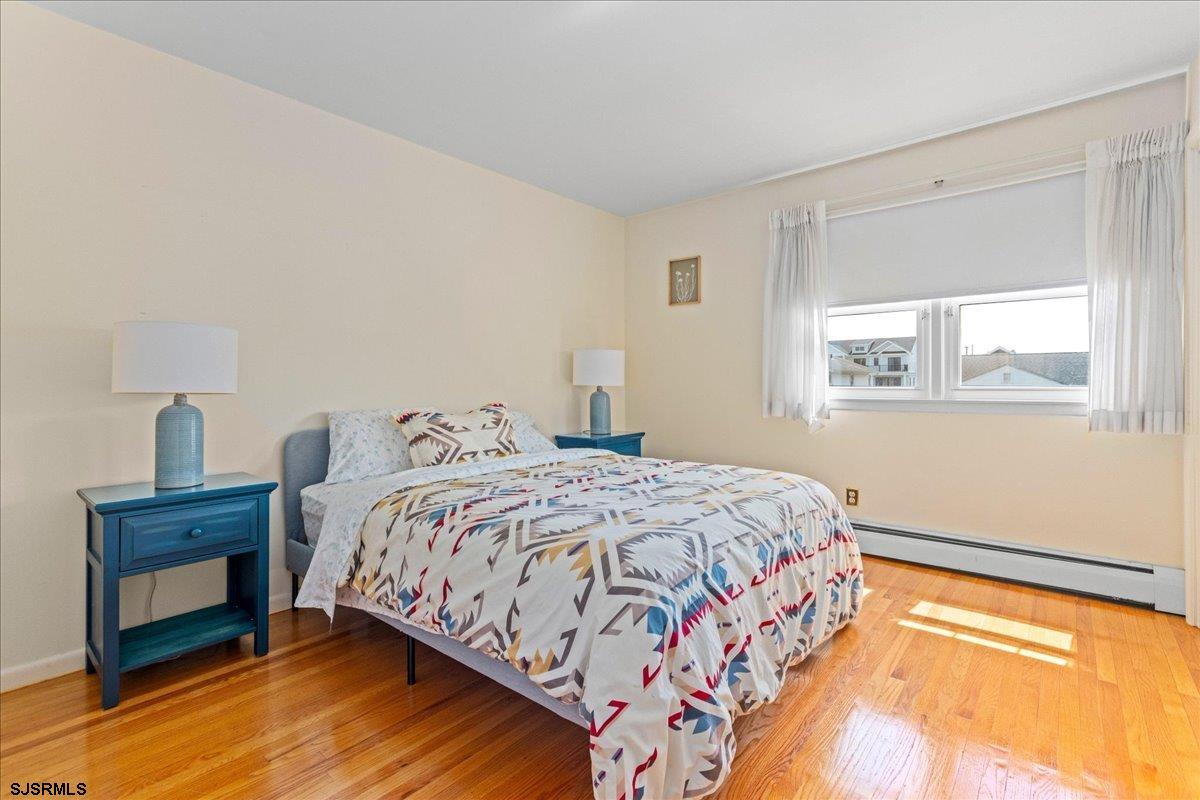 411 N Douglas Ave