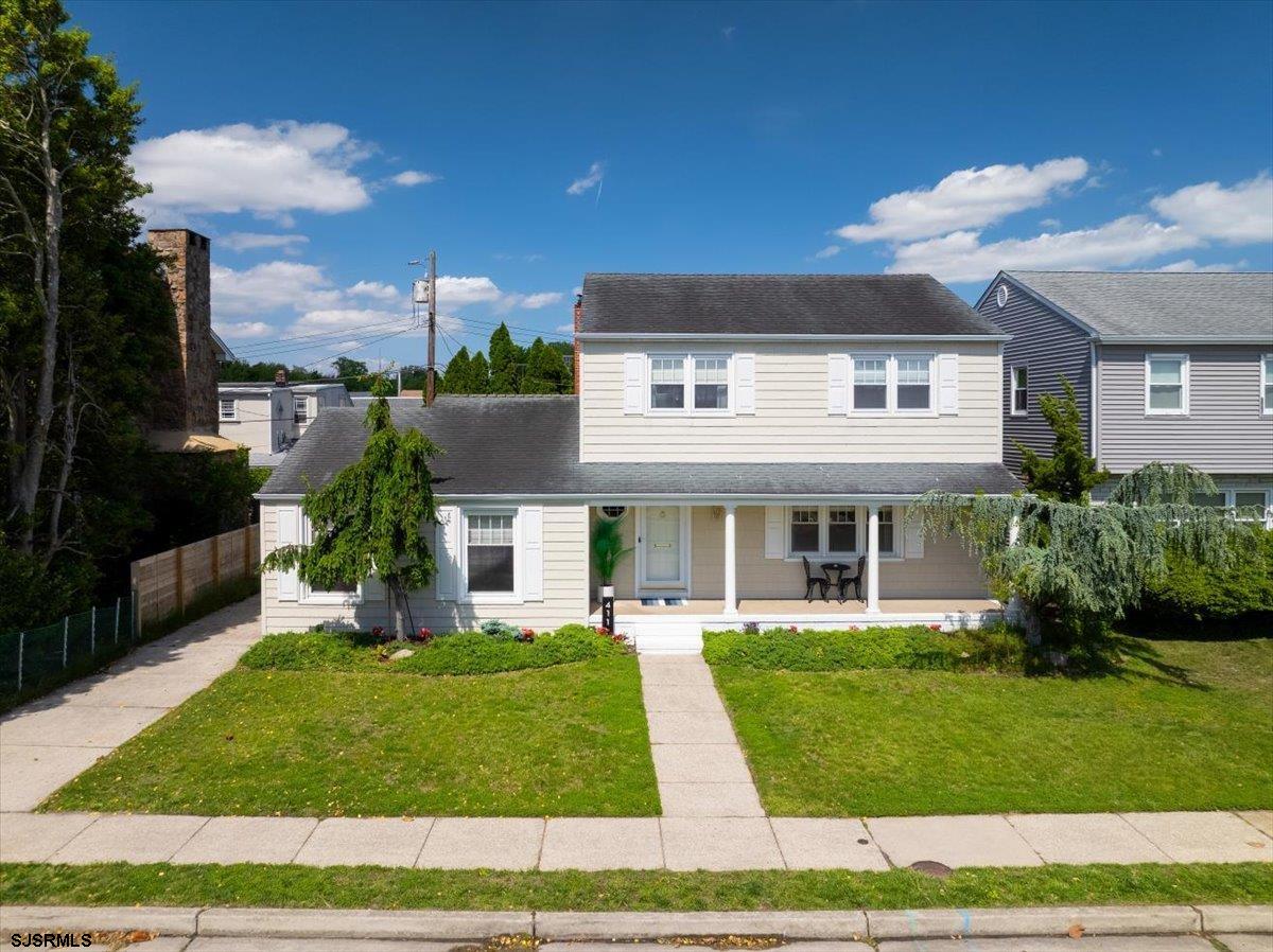 411 N Douglas Ave