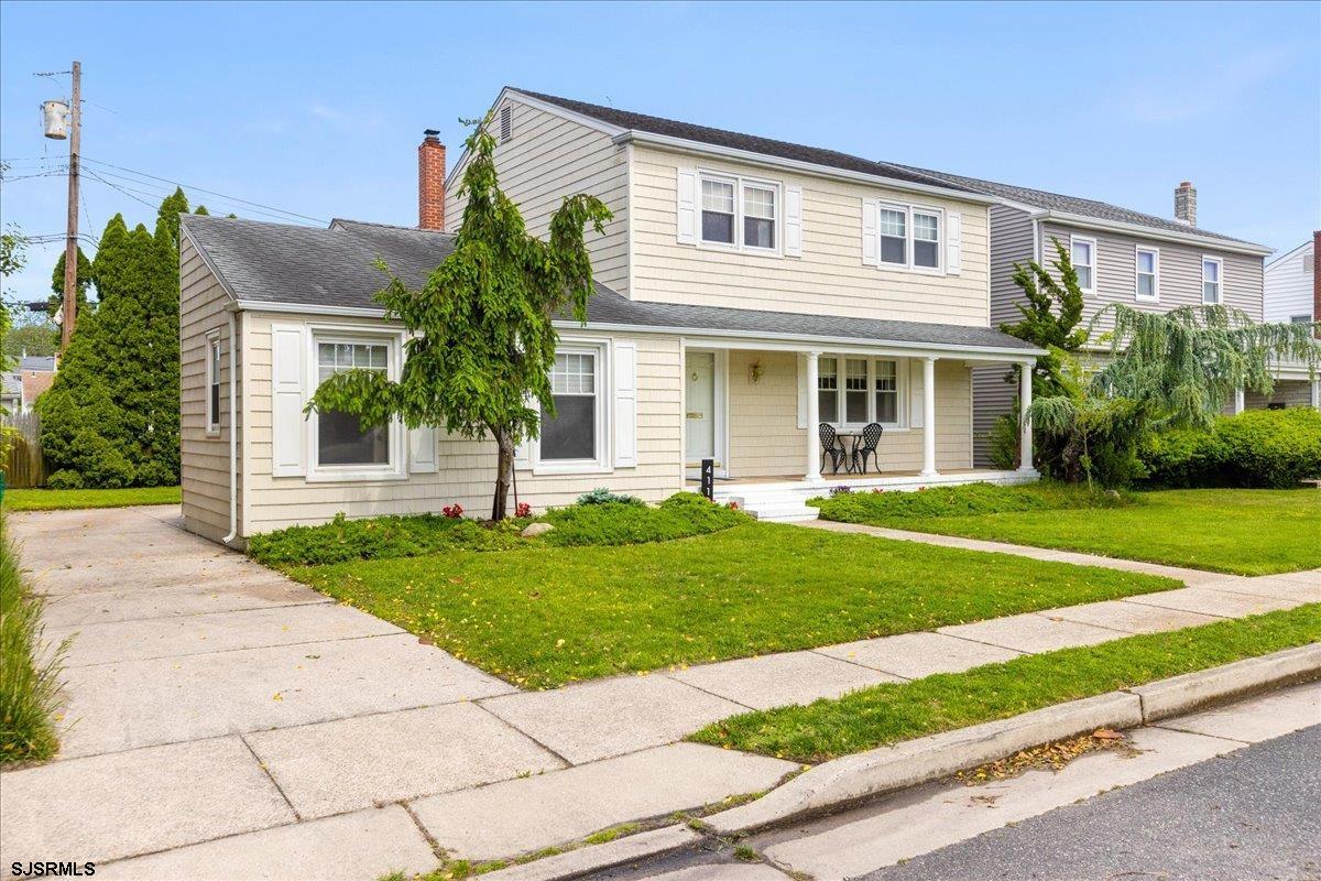 411 N Douglas Ave