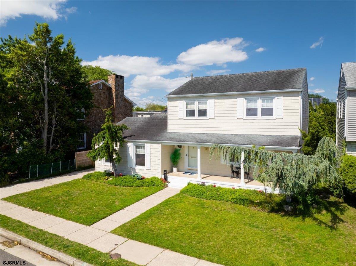 411 N Douglas Ave