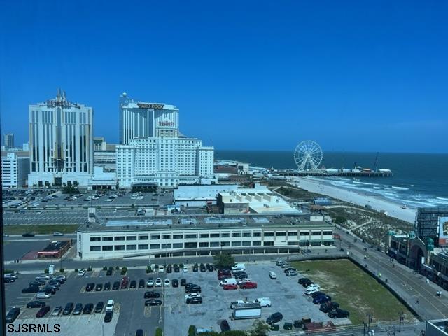 1515 Boardwalk Unit: 1704