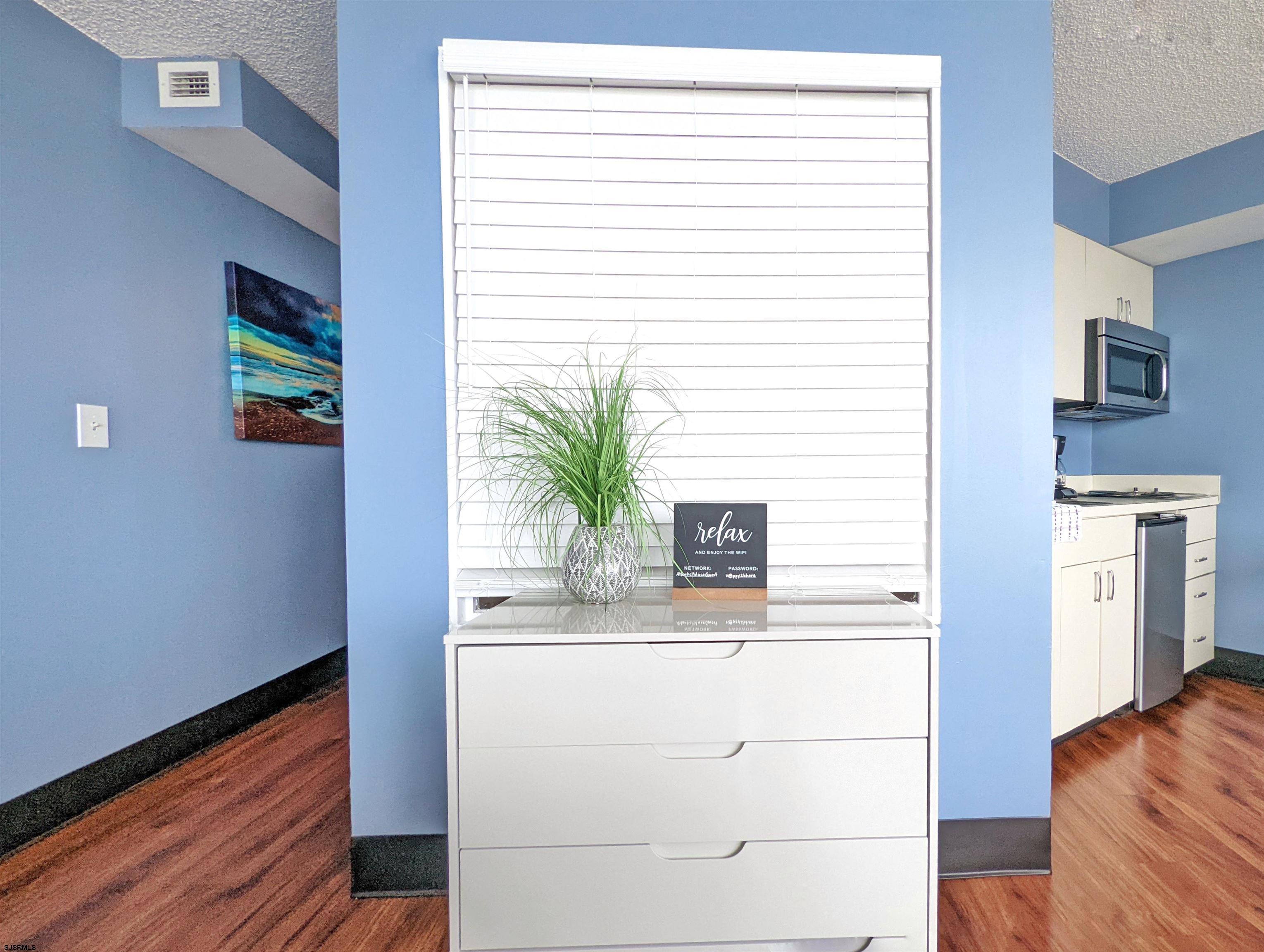 1515 Boardwalk Unit: 1704