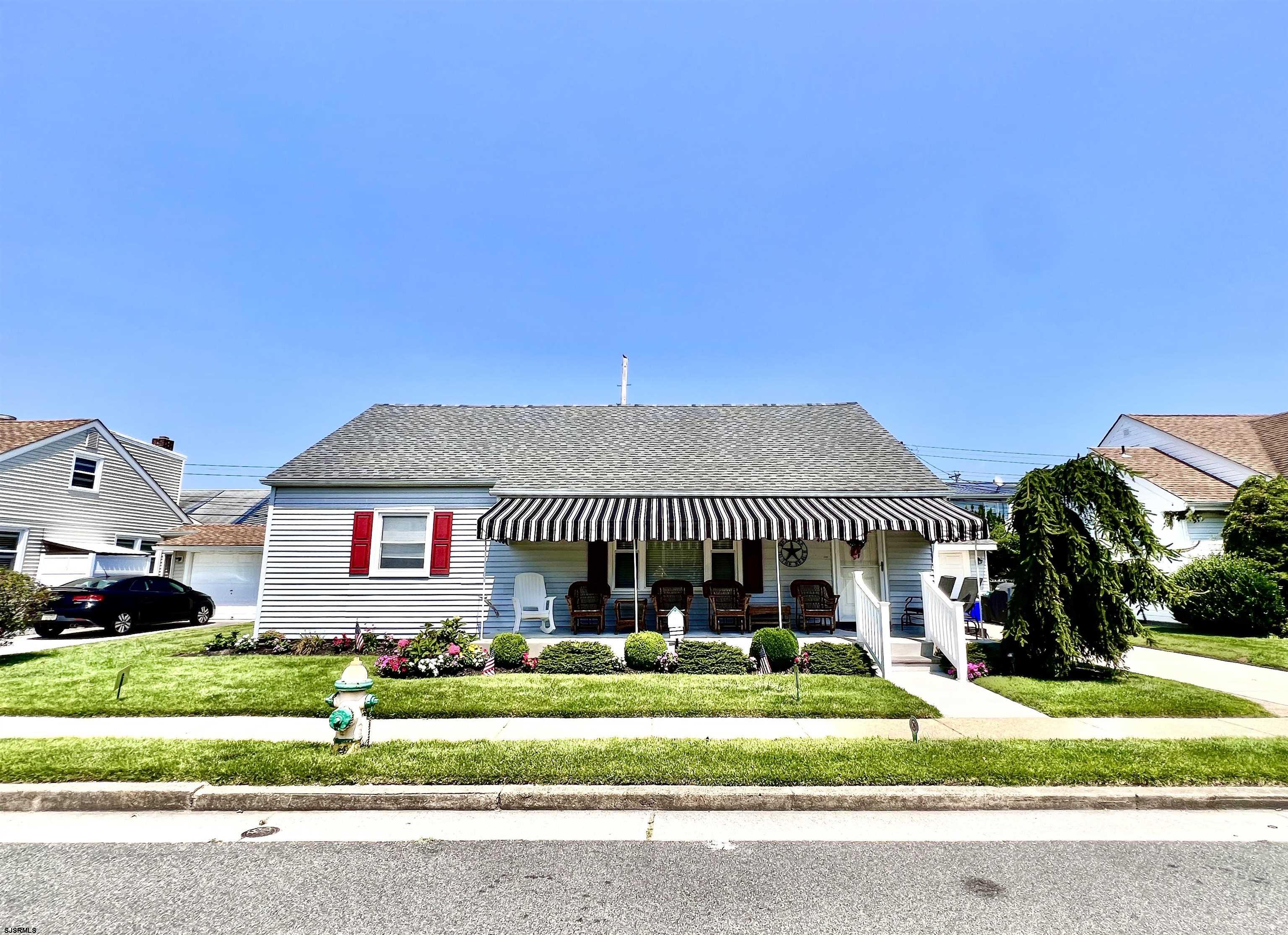411 N Delavan Ave