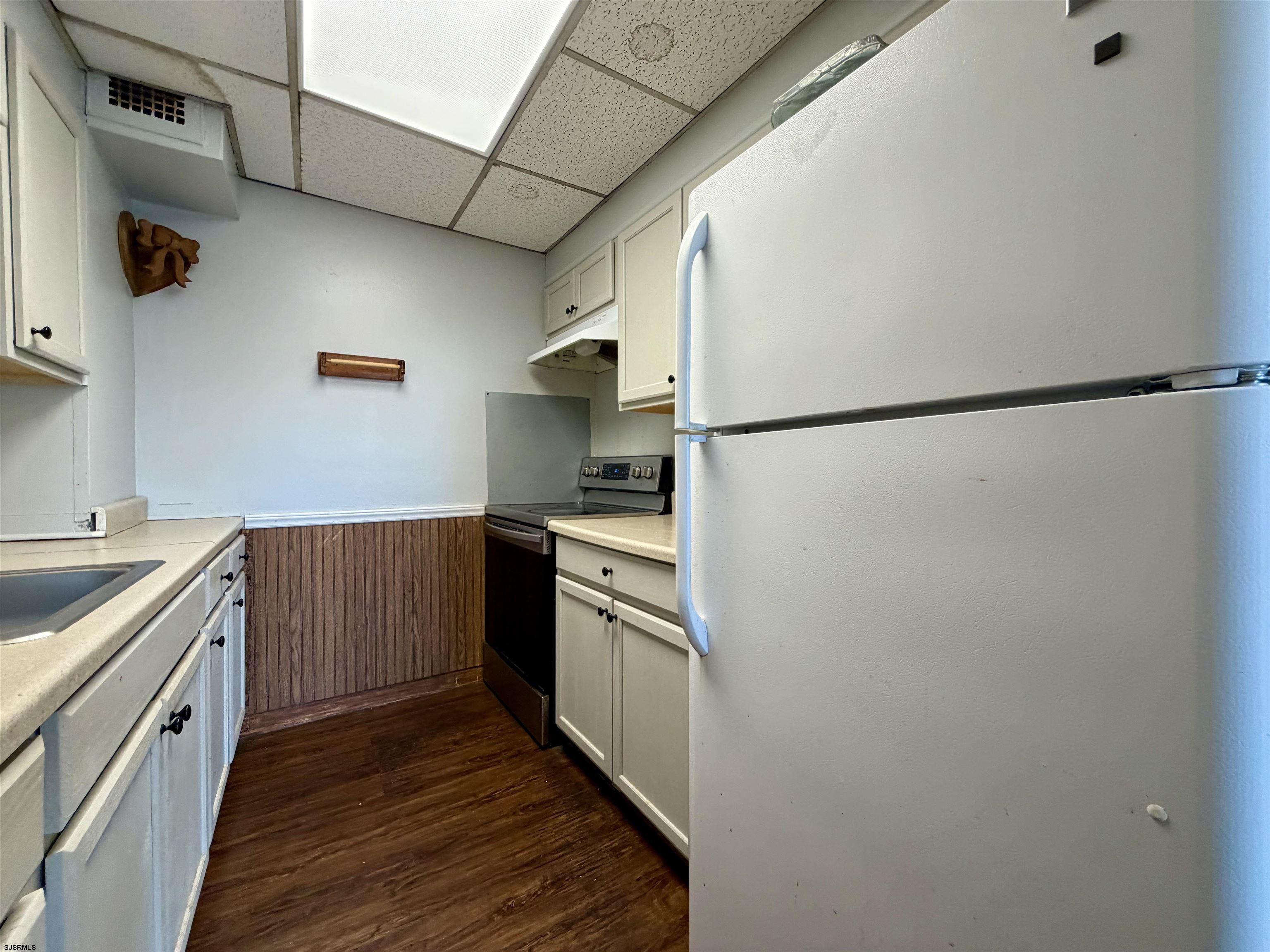 2834 Atlantic Ave Unit: 204