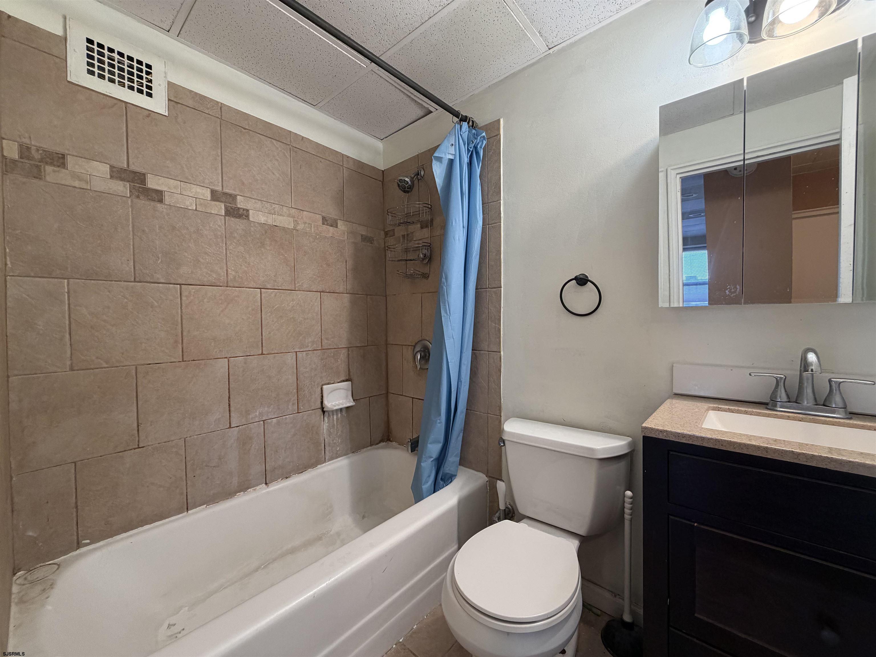 2834 Atlantic Ave Unit: 204