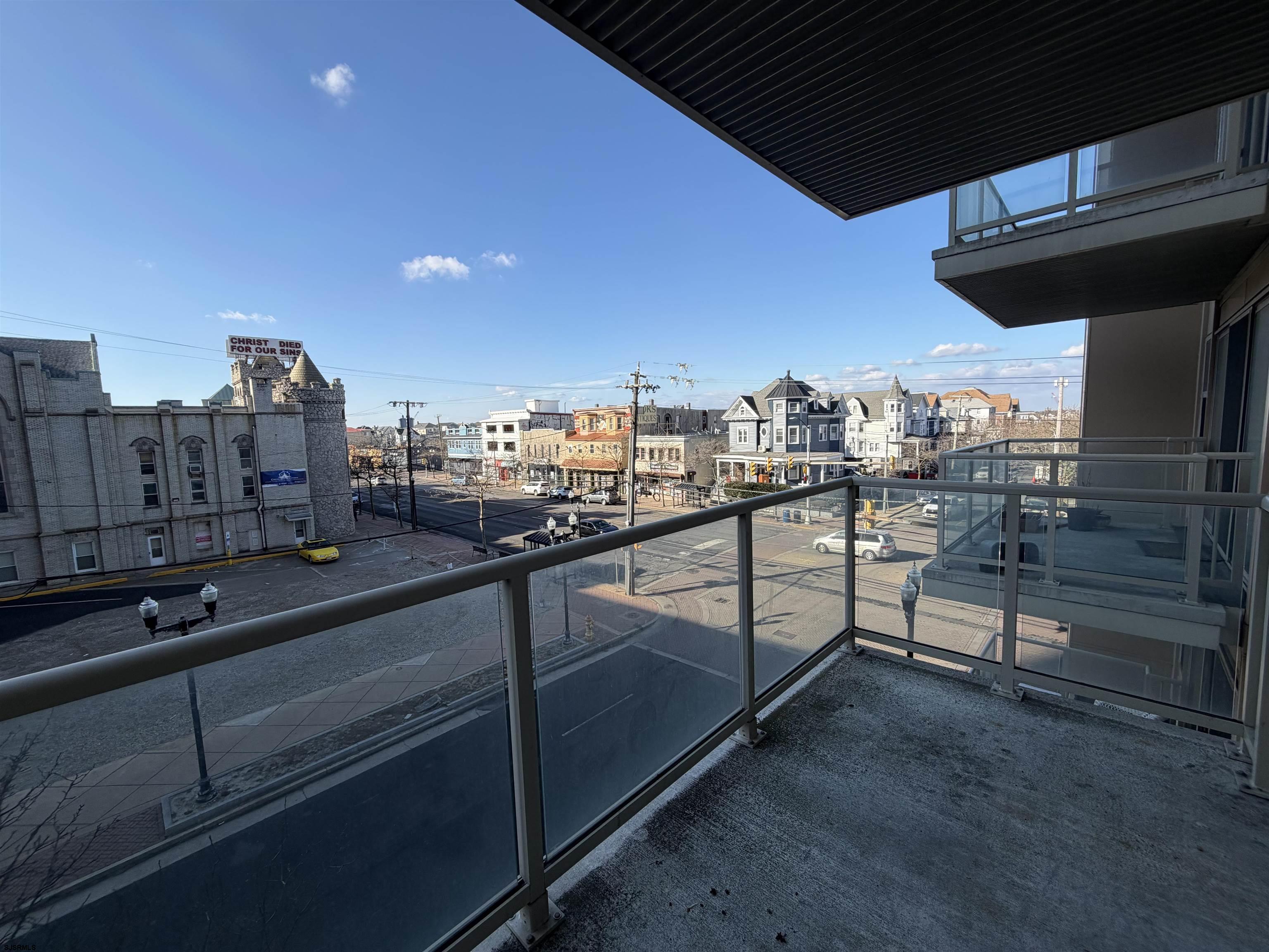 2834 Atlantic Ave Unit: 204