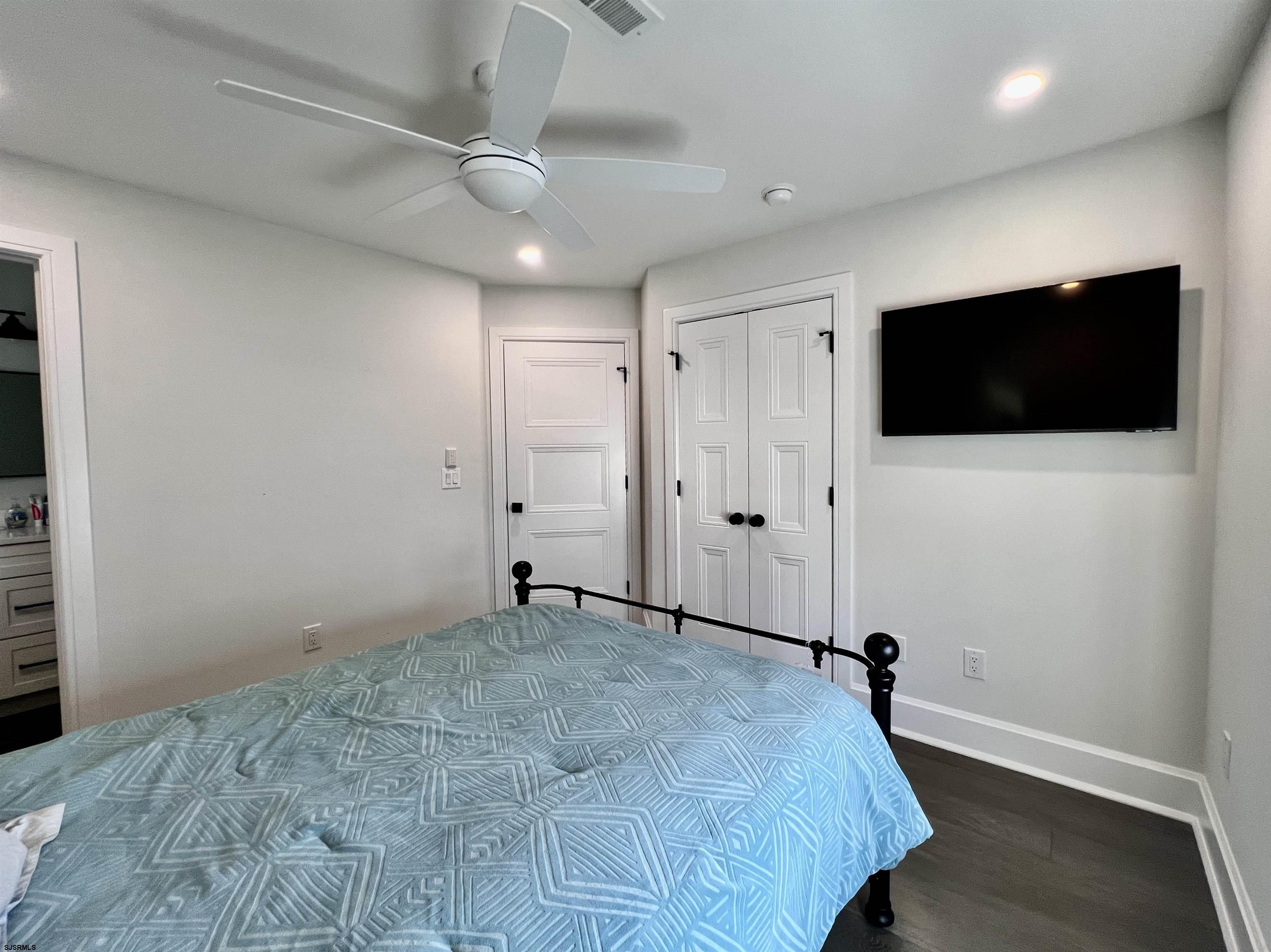 16A S Fredericksburg Ave