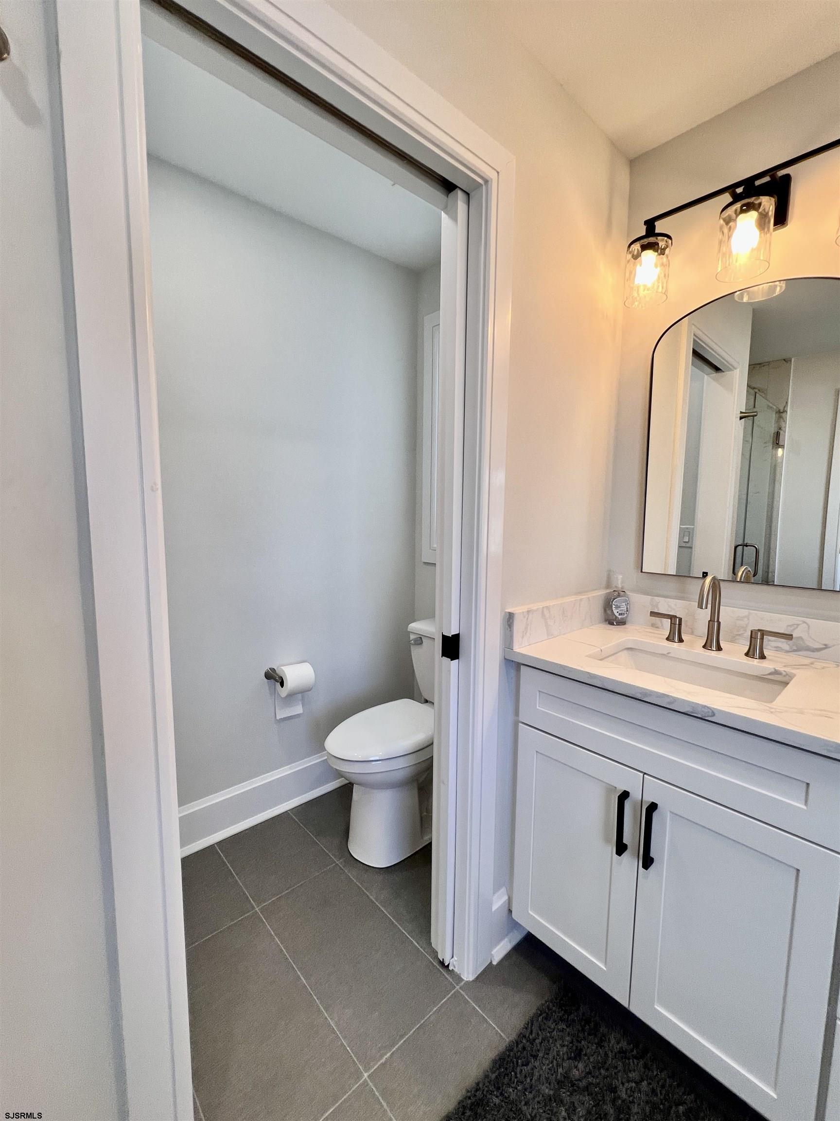 16A S Fredericksburg Ave
