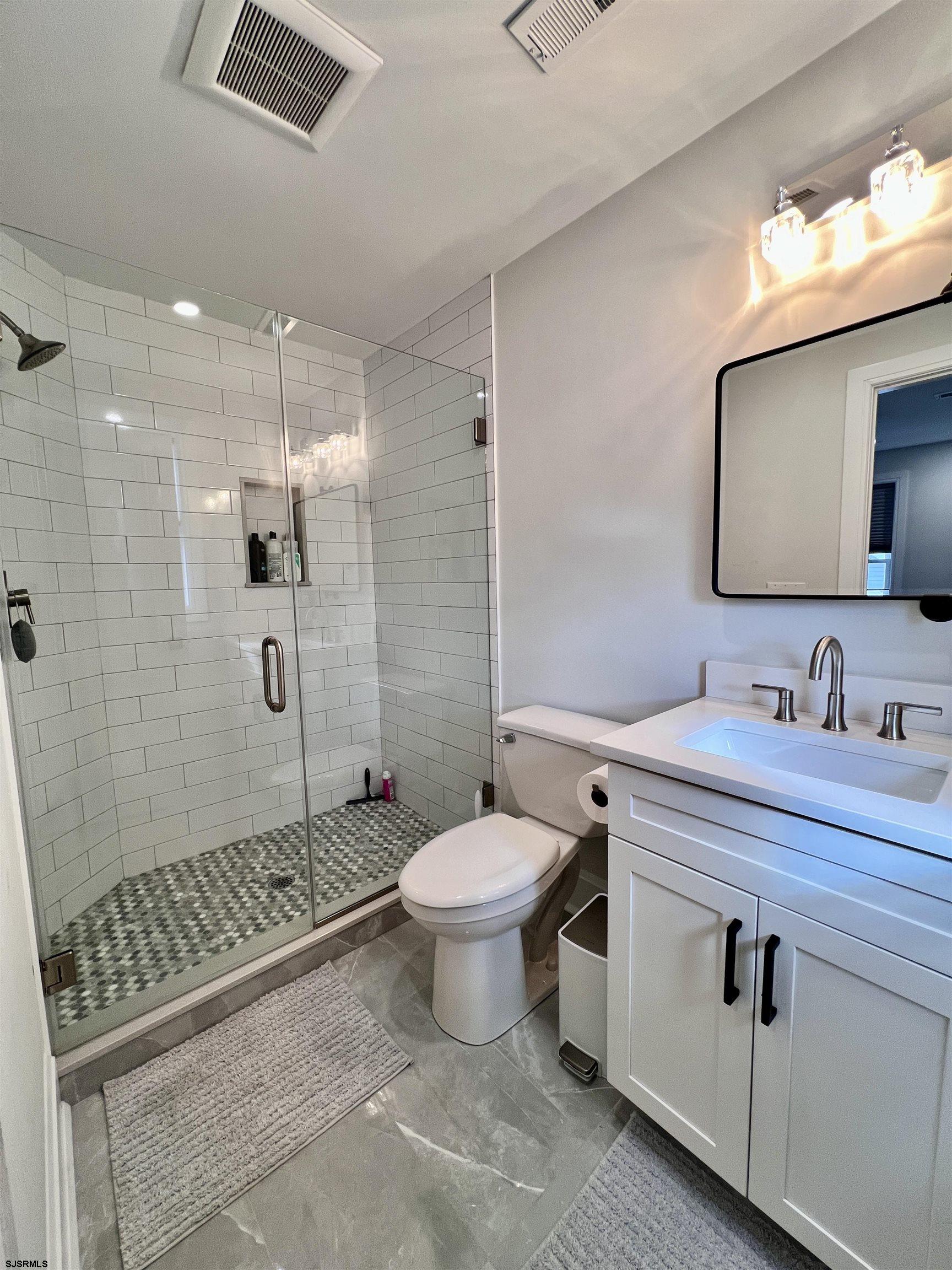 16A S Fredericksburg Ave