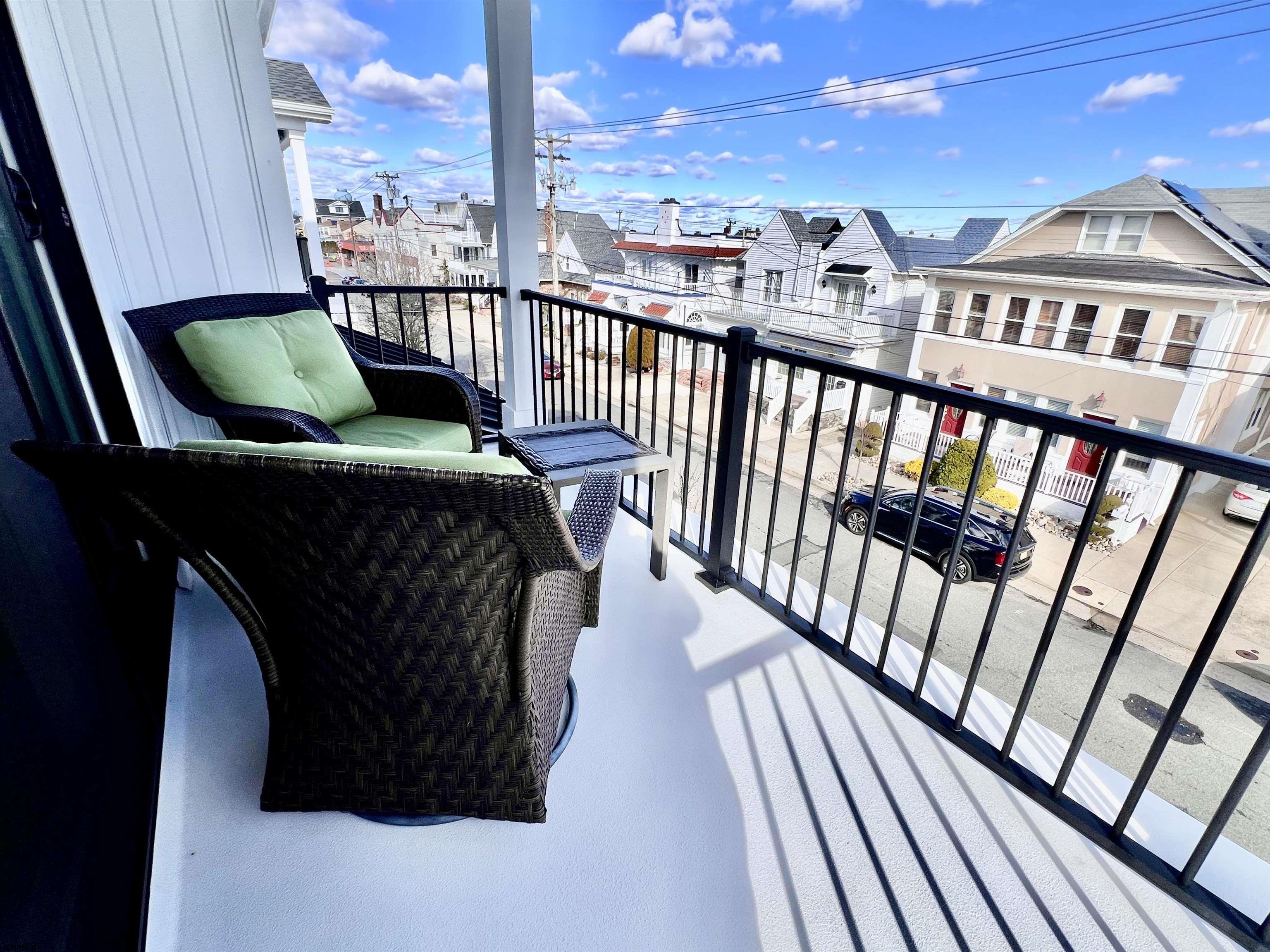 16A S Fredericksburg Ave
