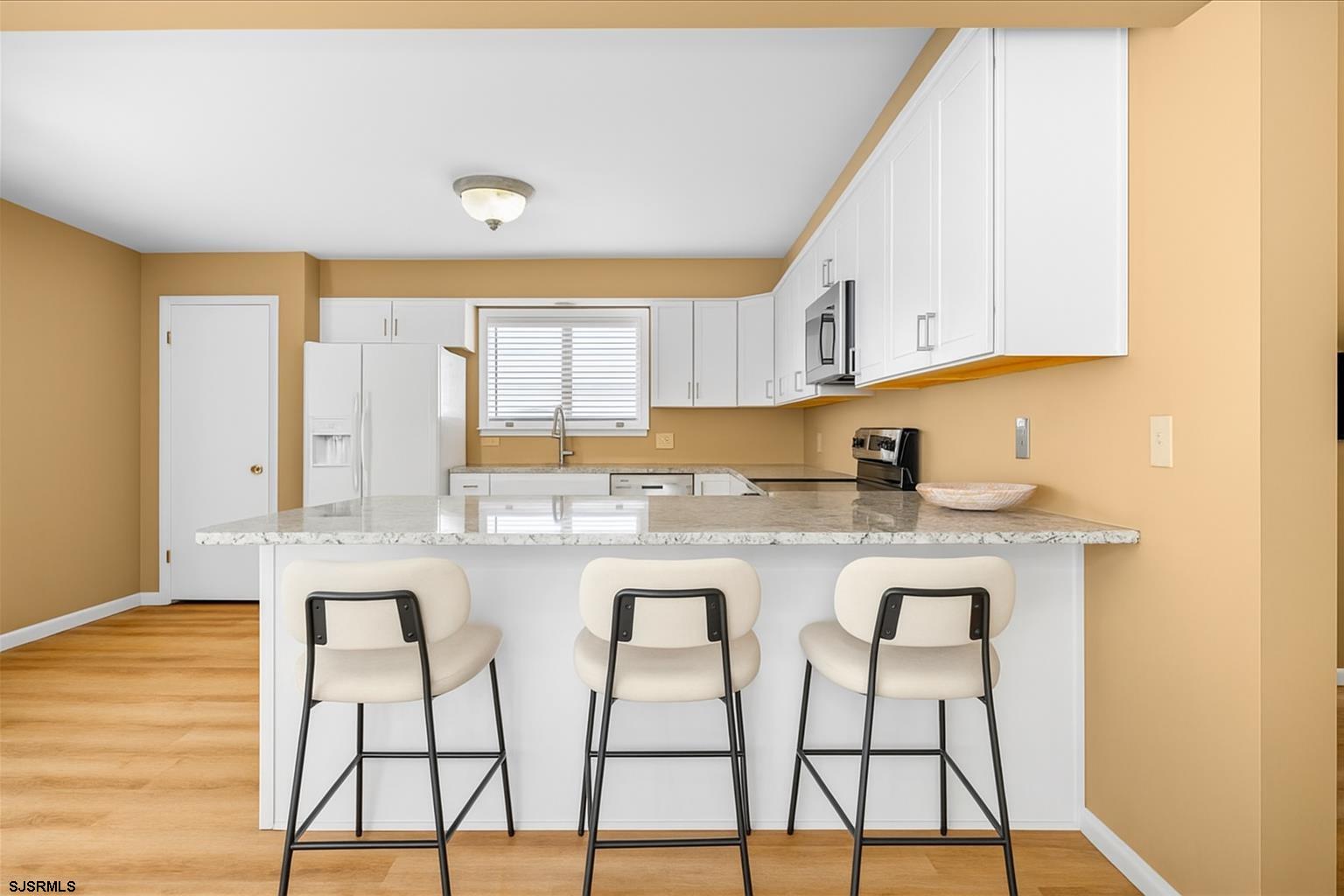 2 N Frontenac Ave