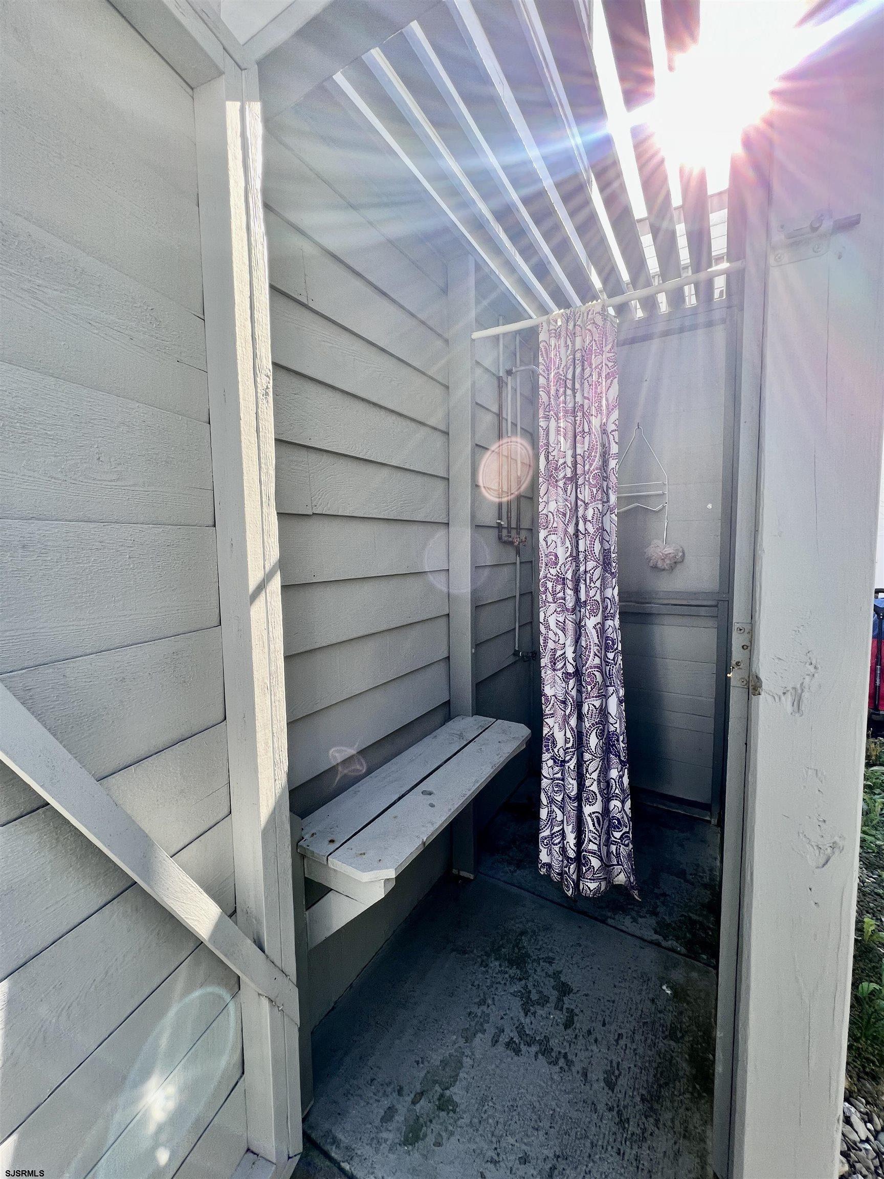 2 N Frontenac Ave
