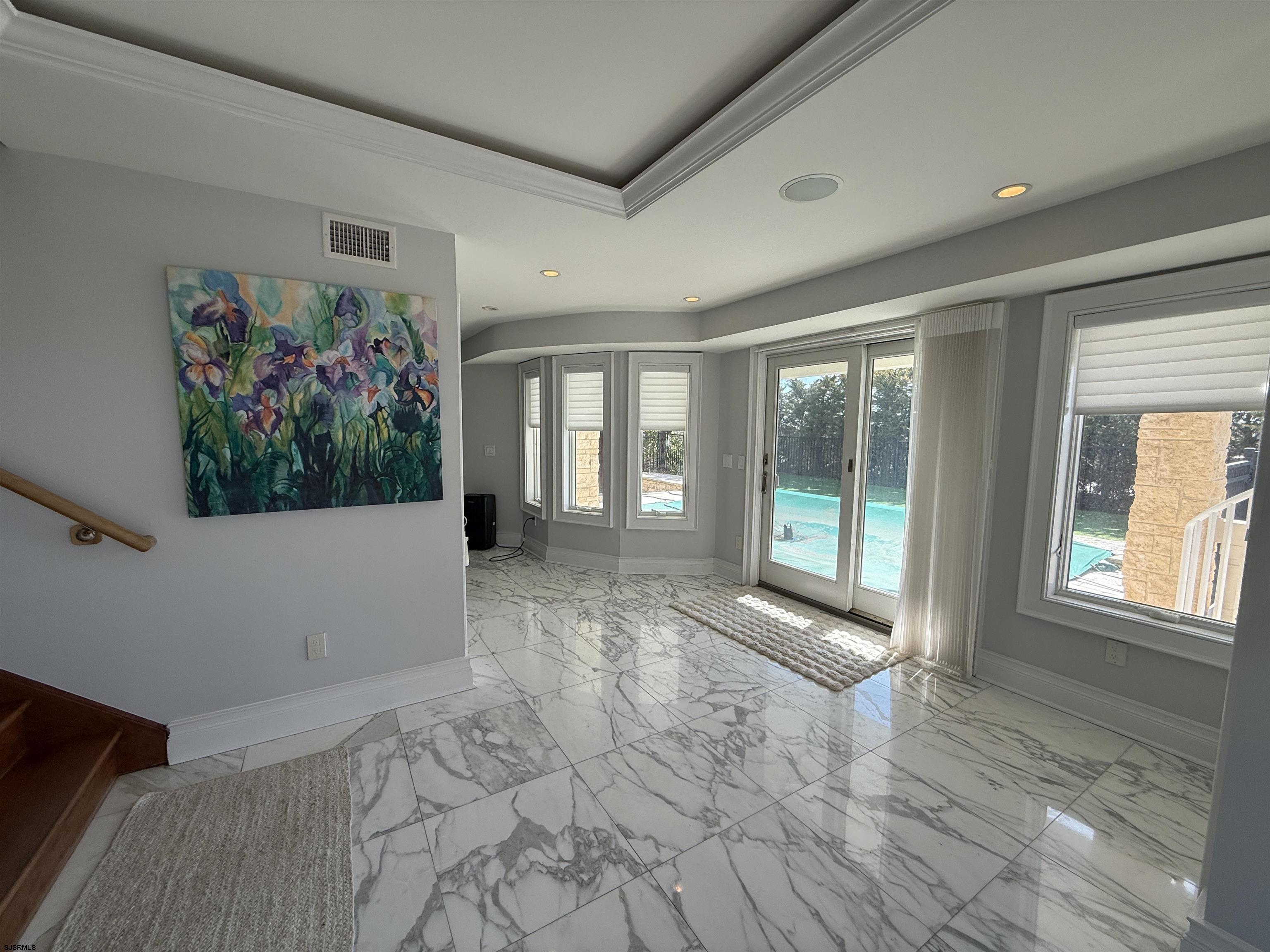 119 S Sacramento
