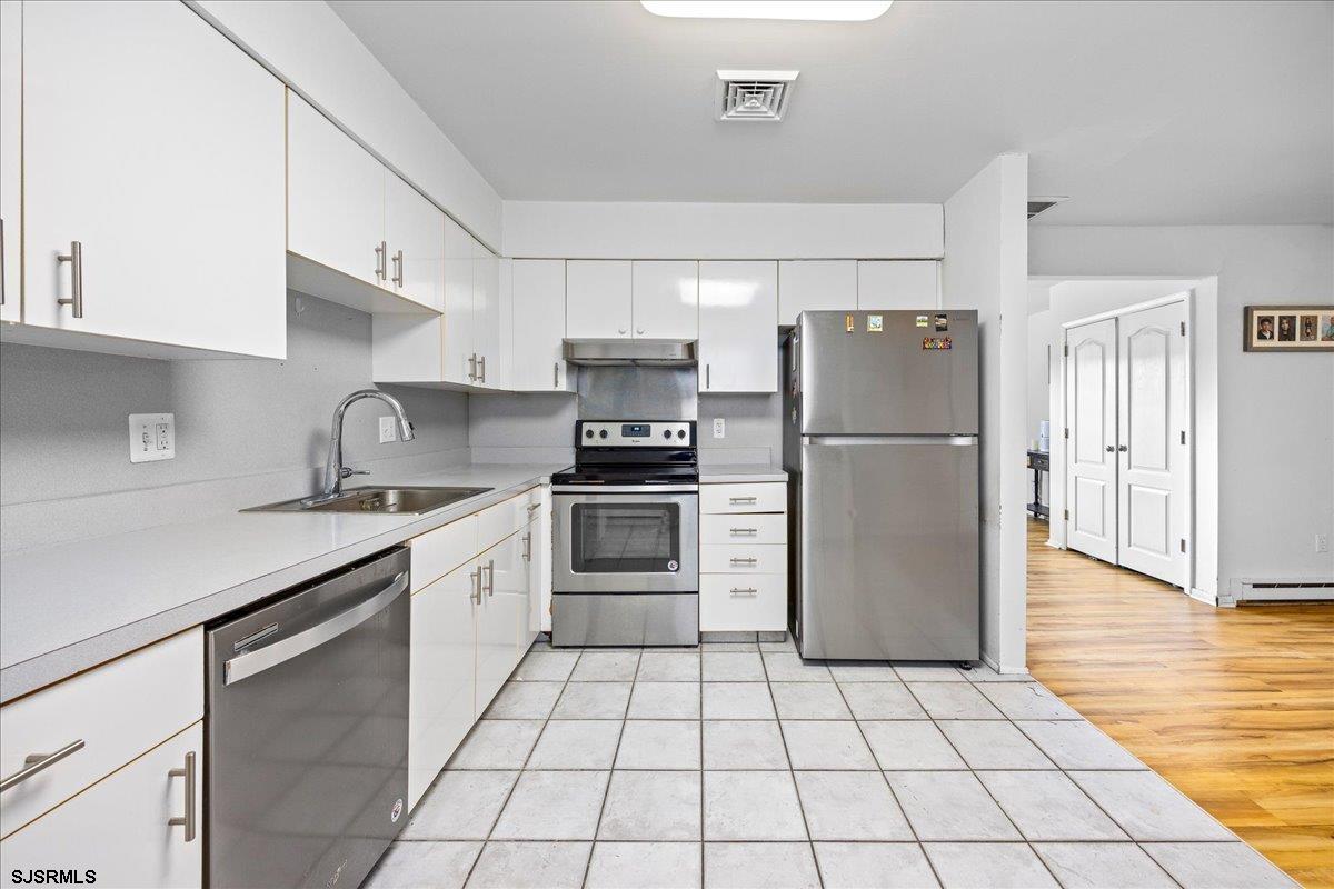 809 N Derby Ave