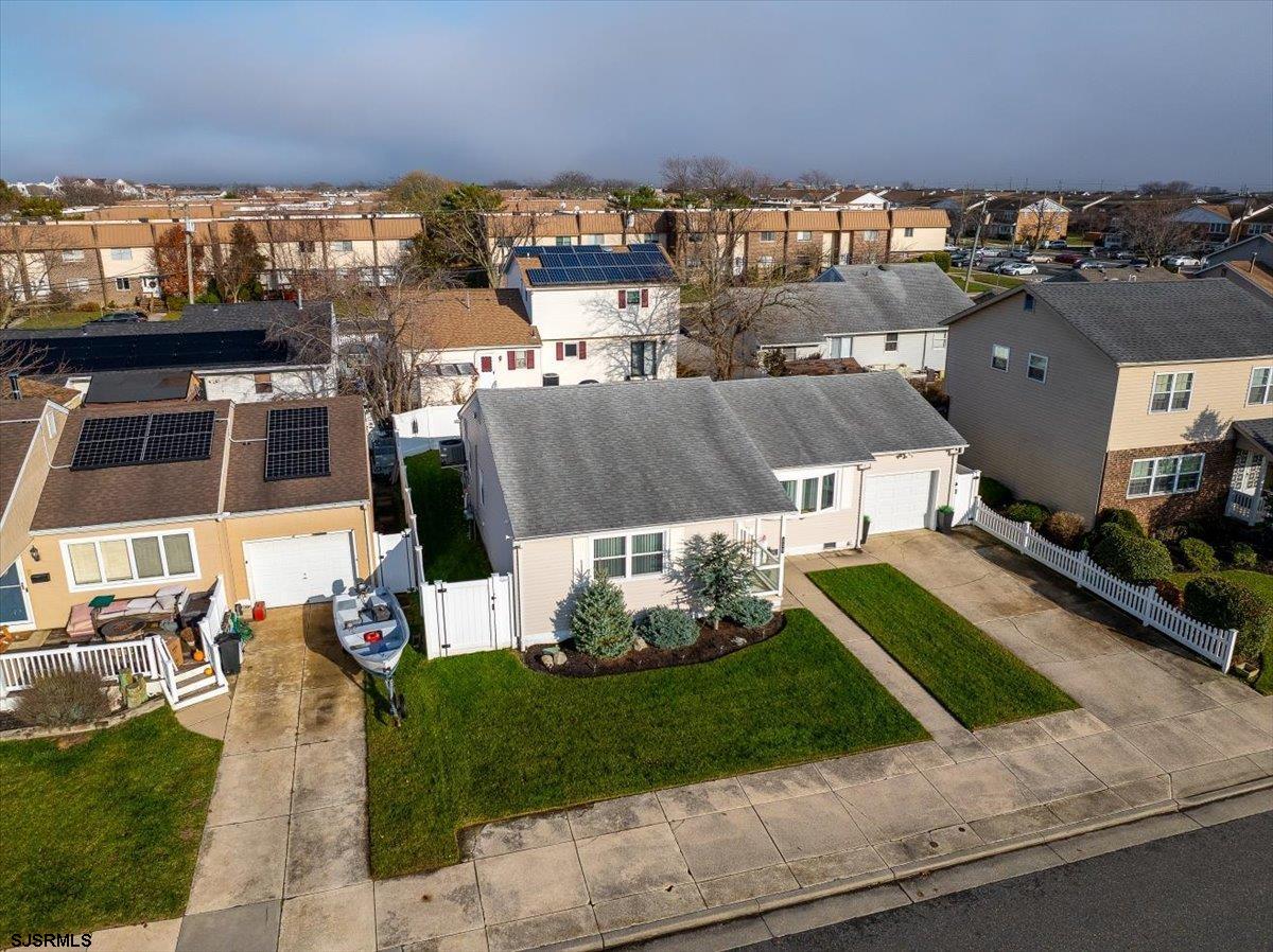 809 N Derby Ave