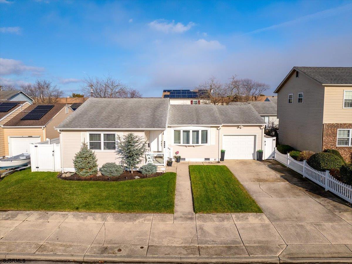 809 N Derby Ave