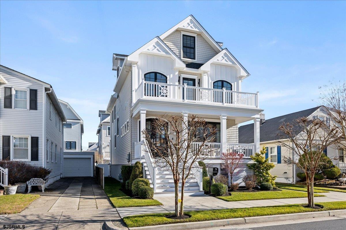 17 N Lancaster Ave