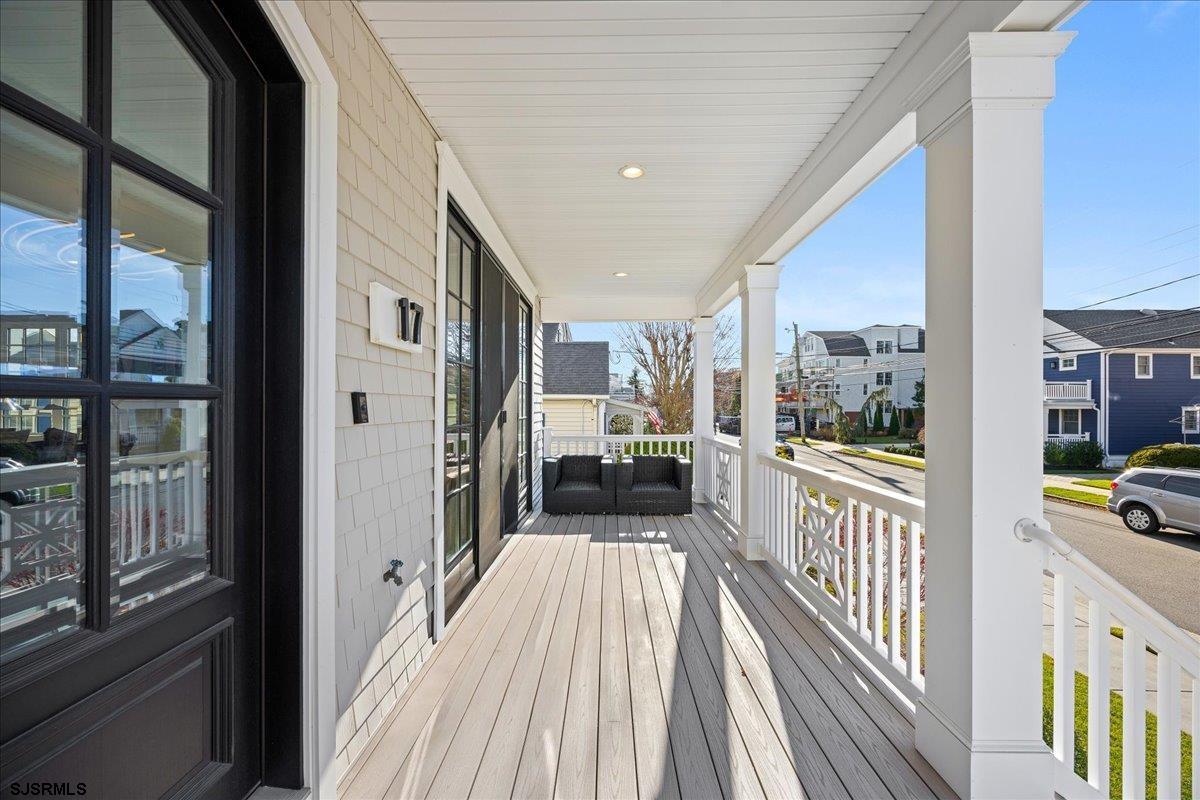17 N Lancaster Ave