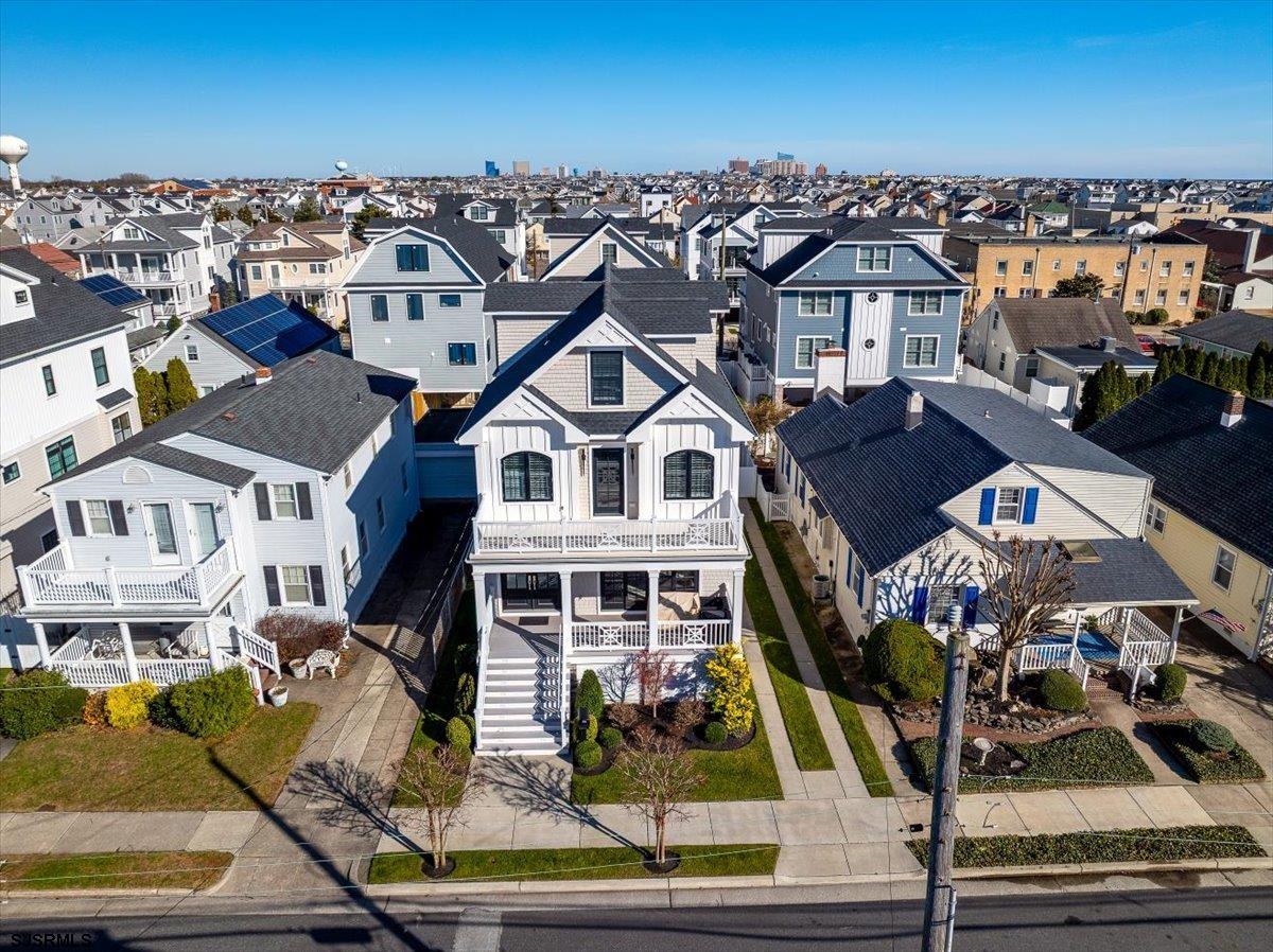 17 N Lancaster Ave
