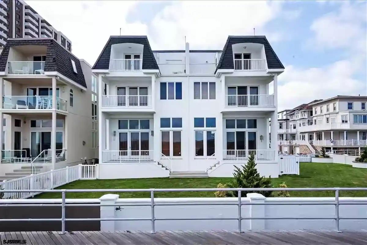 4501 Boardwalk