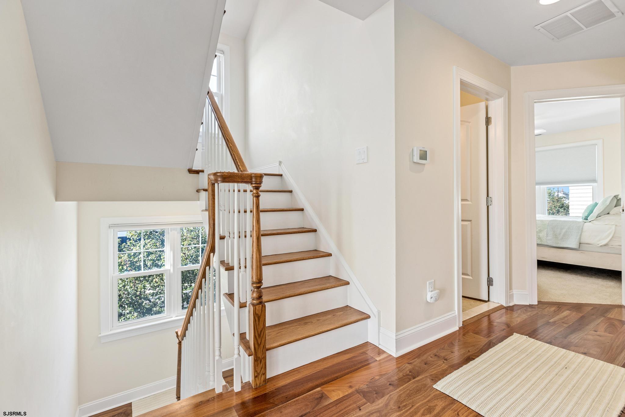 29 N Iroquois Ave
