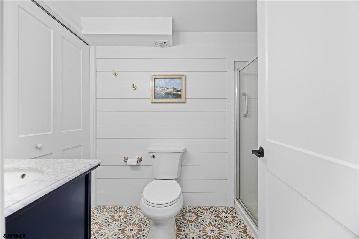 7701 Atlantic Ave Unit: 15