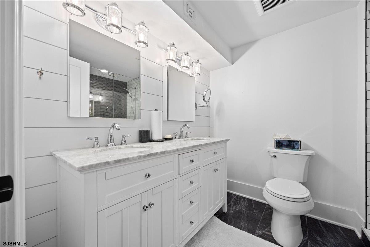 7701 Atlantic Ave Unit: 15
