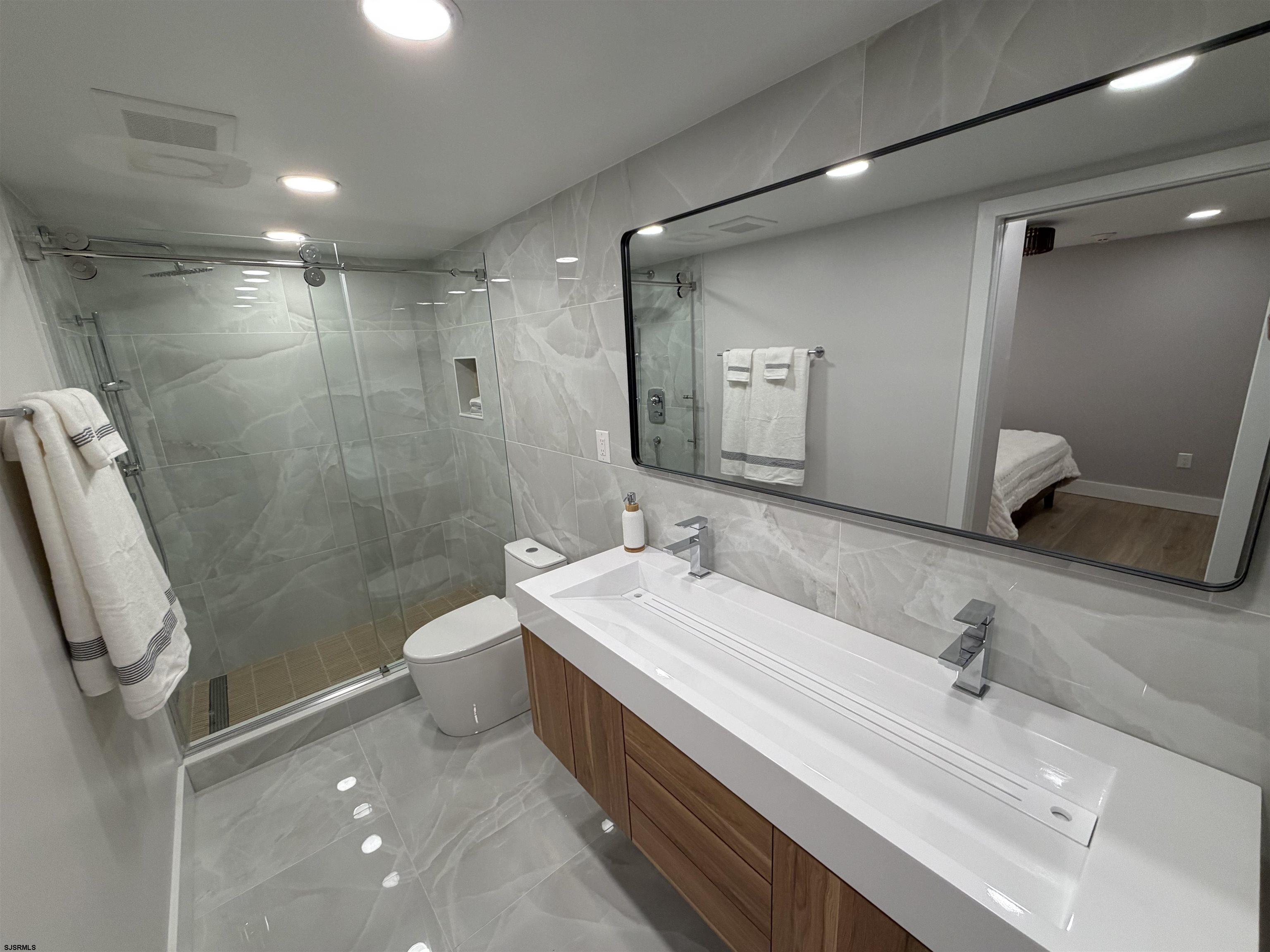 9600 Atlantic Ave Unit: 1711
