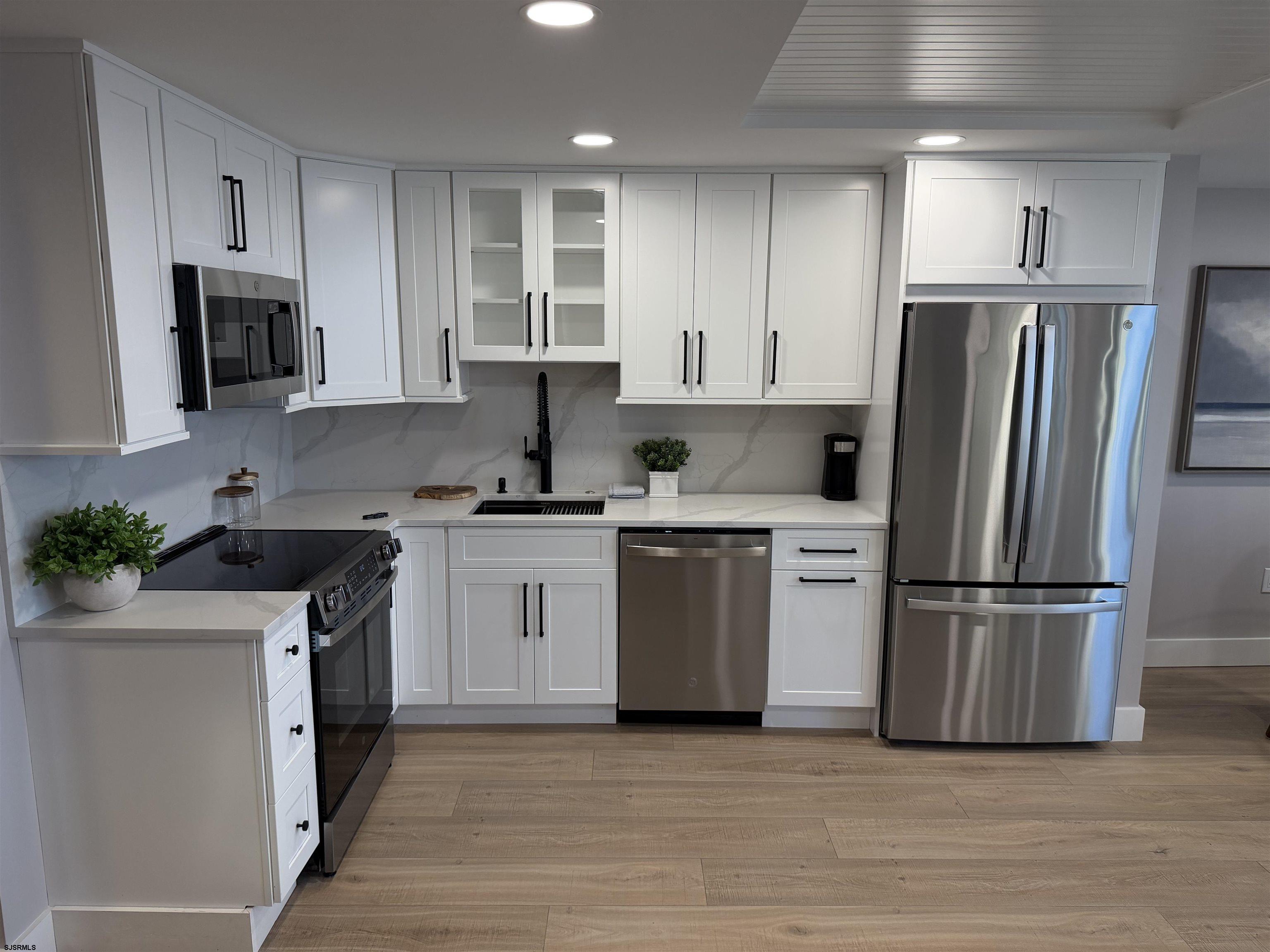 9600 Atlantic Ave Unit: 1711