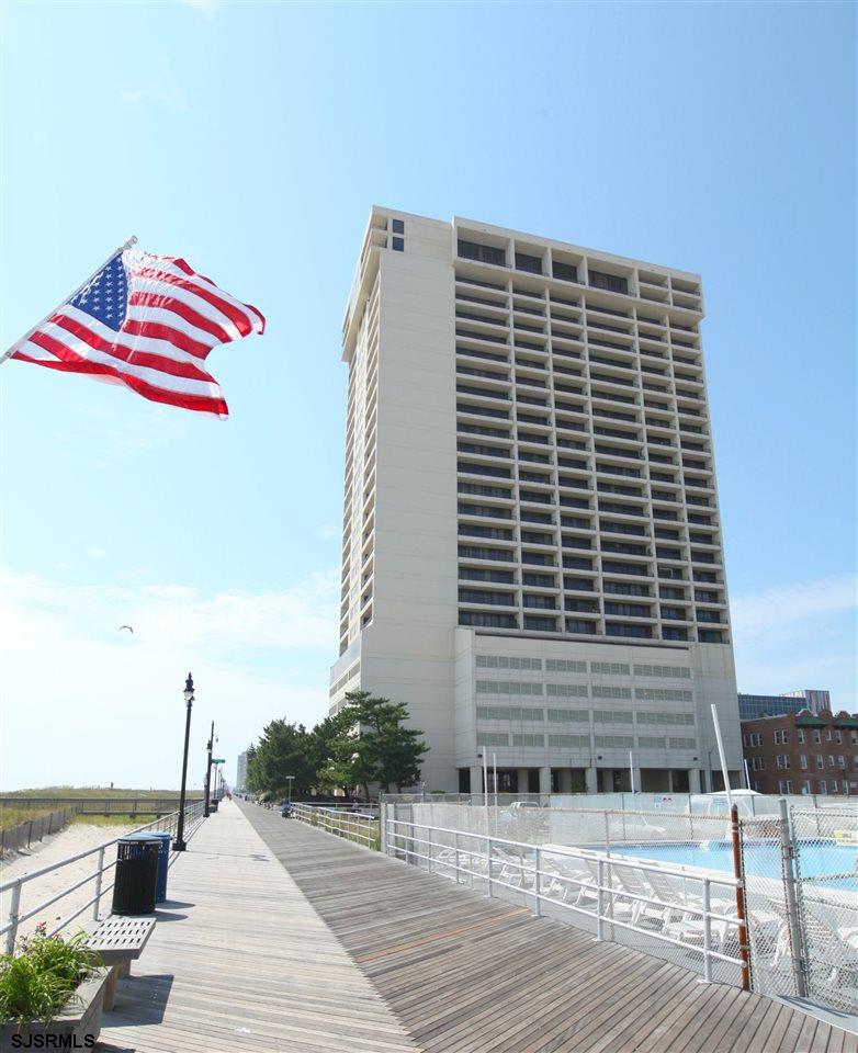 3851 Boardwalk