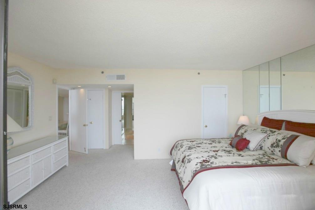 3851 Boardwalk