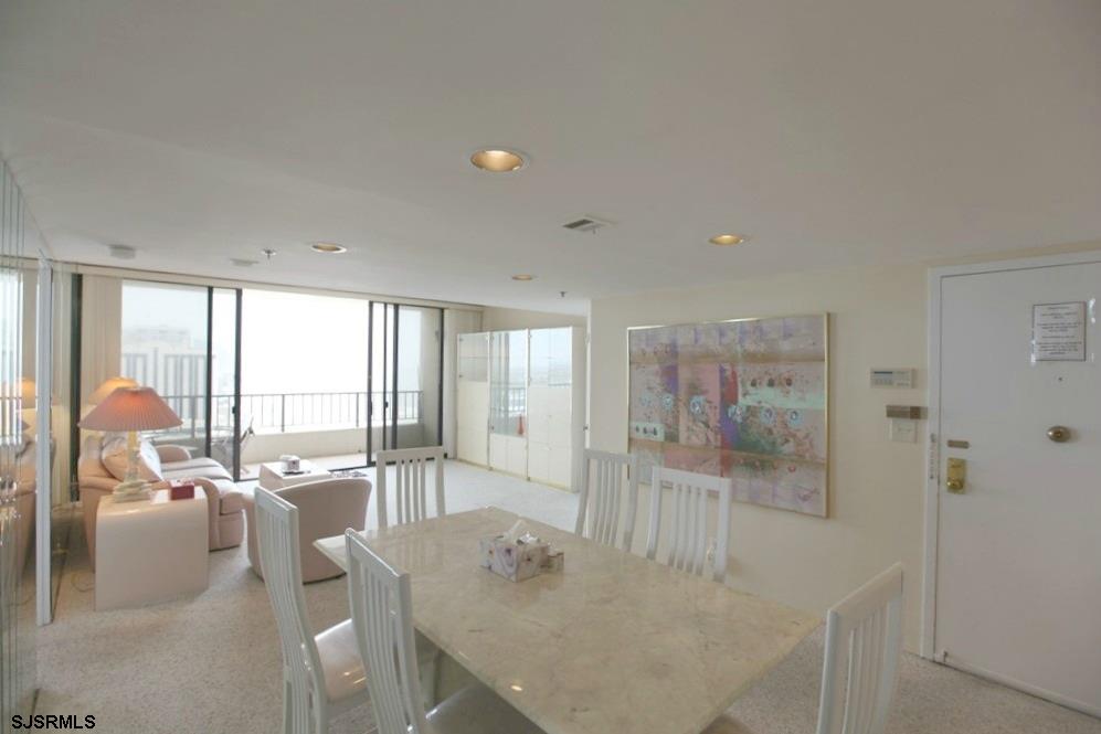 3851 Boardwalk