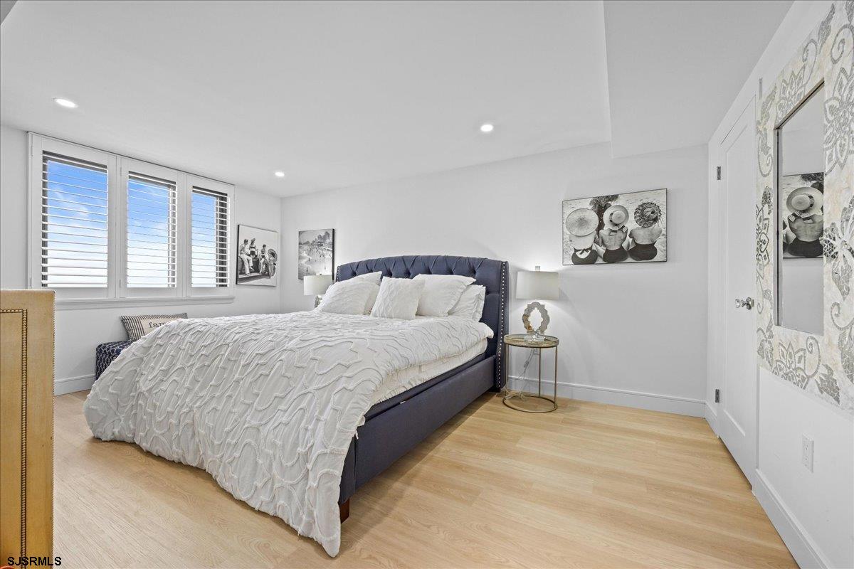 100 S Berkley Square Unit: 12F