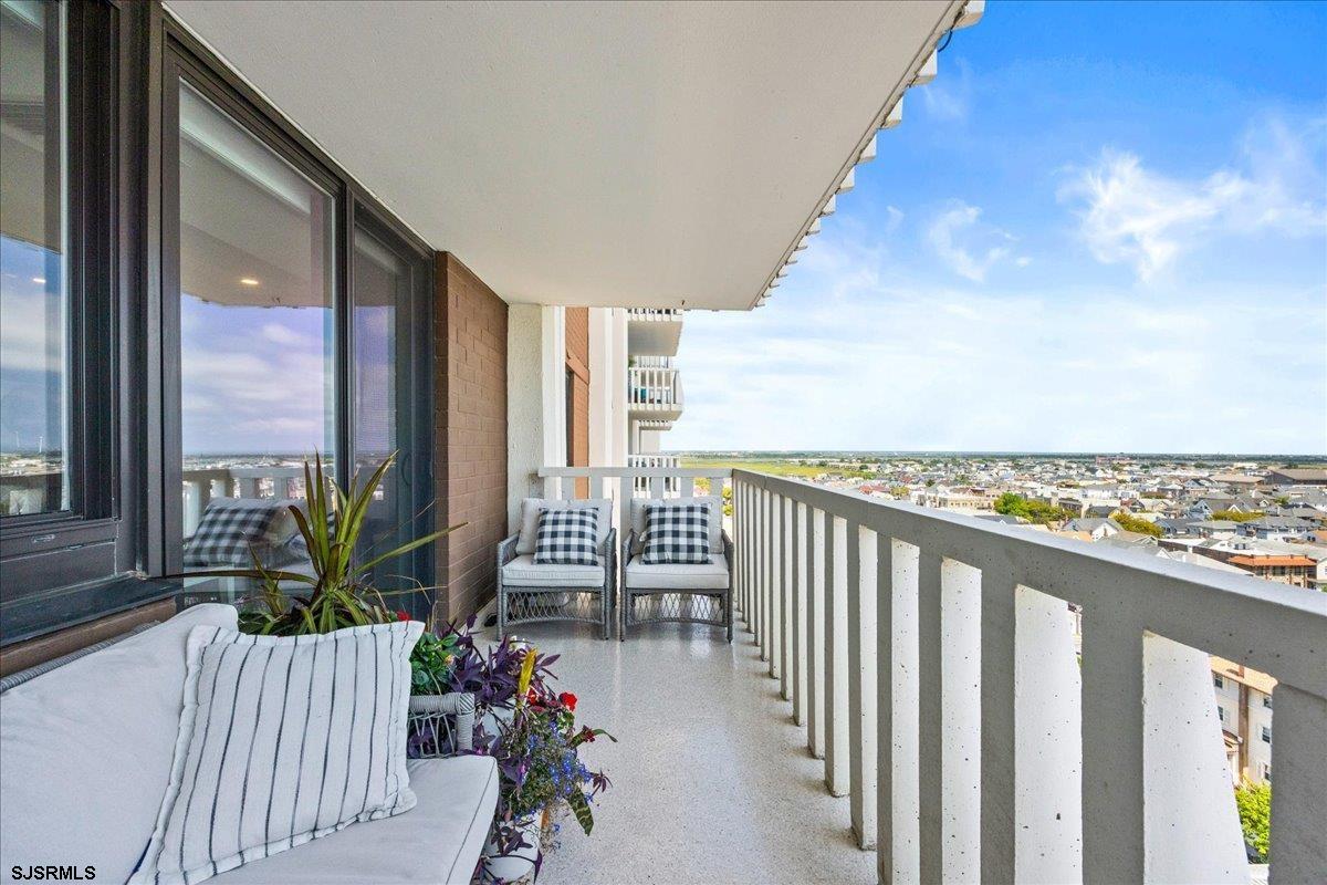 100 S Berkley Square Unit: 12F
