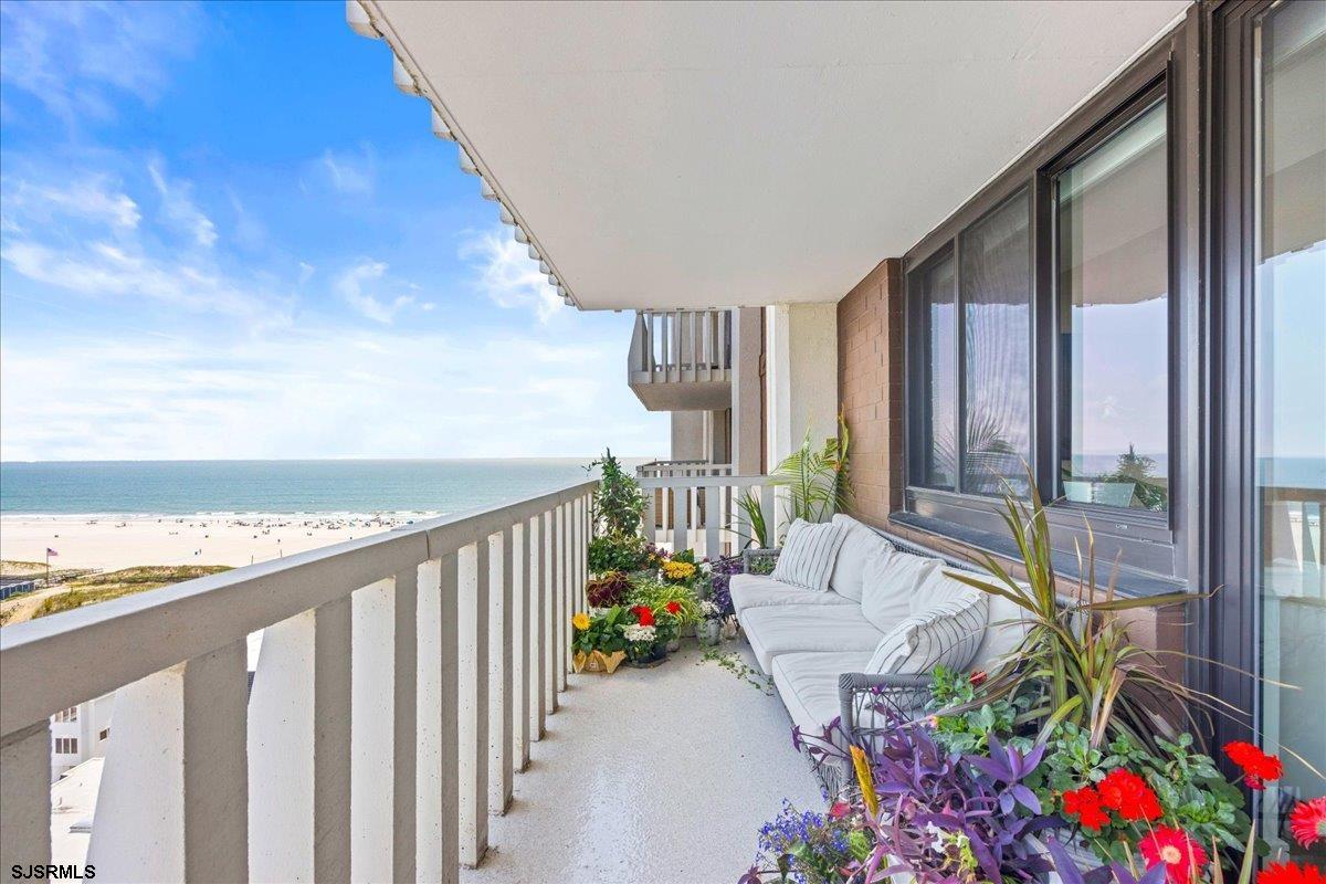 100 S Berkley Square Unit: 12F
