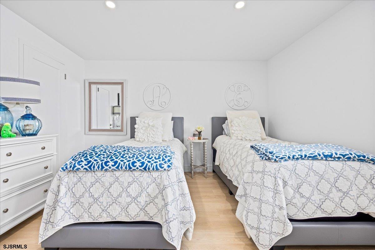 100 S Berkley Square Unit: 12F