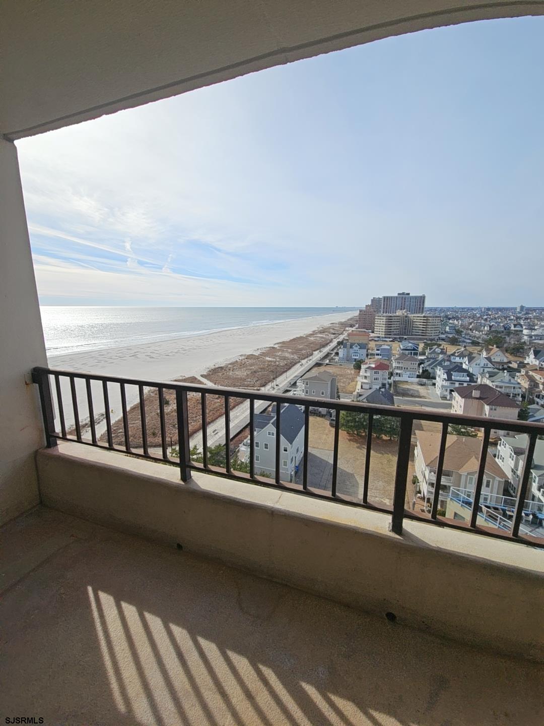 3851 Boardwalk Unit: 1408
