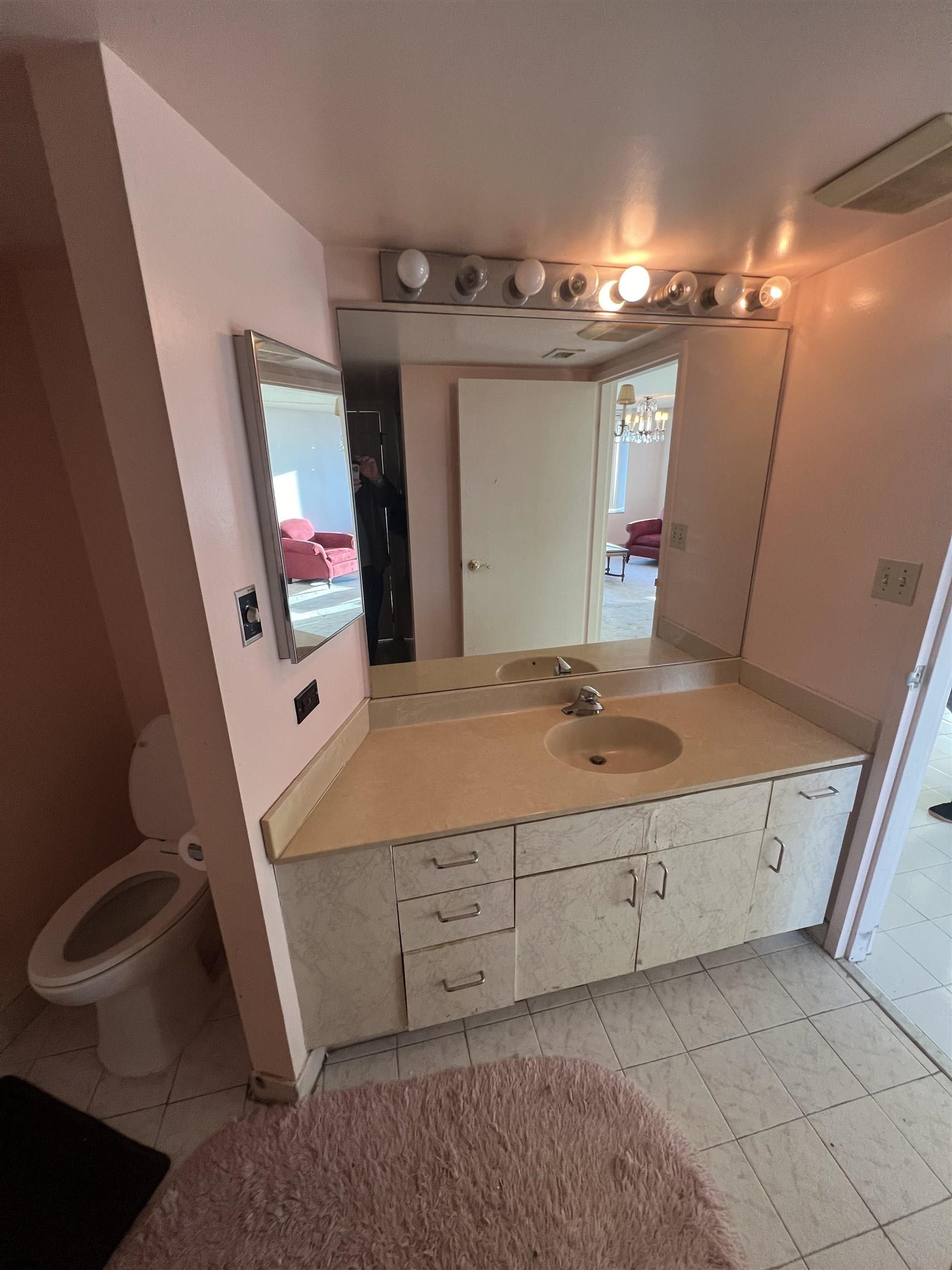 1515 Boardwalk Unit: 1809