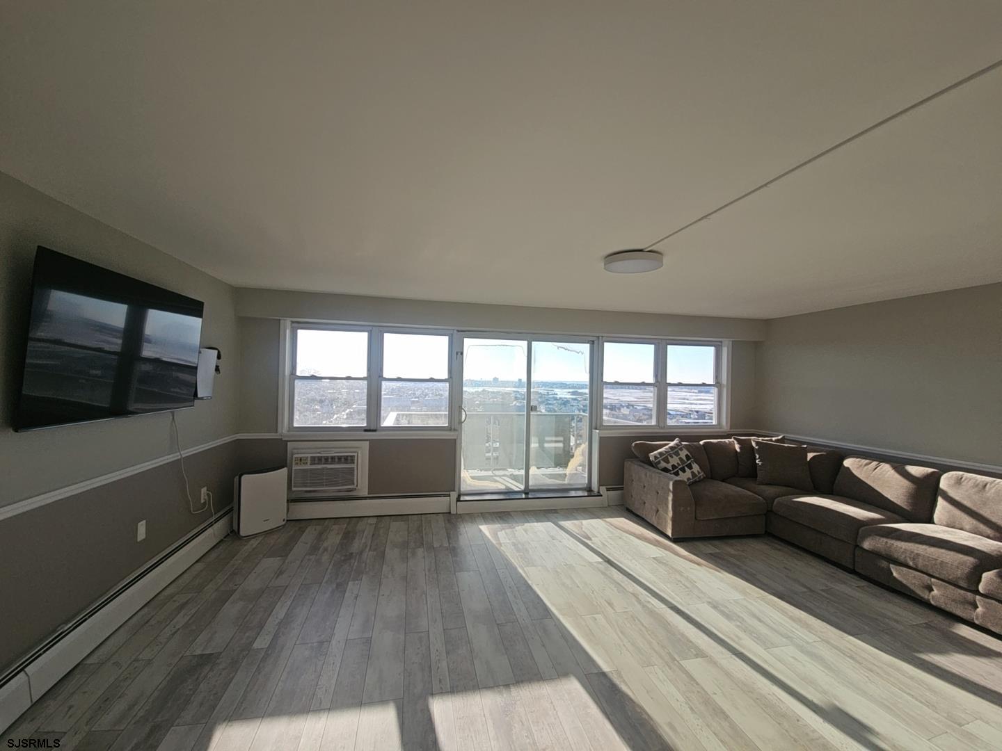 3817 Ventnor Ave Unit: 1208