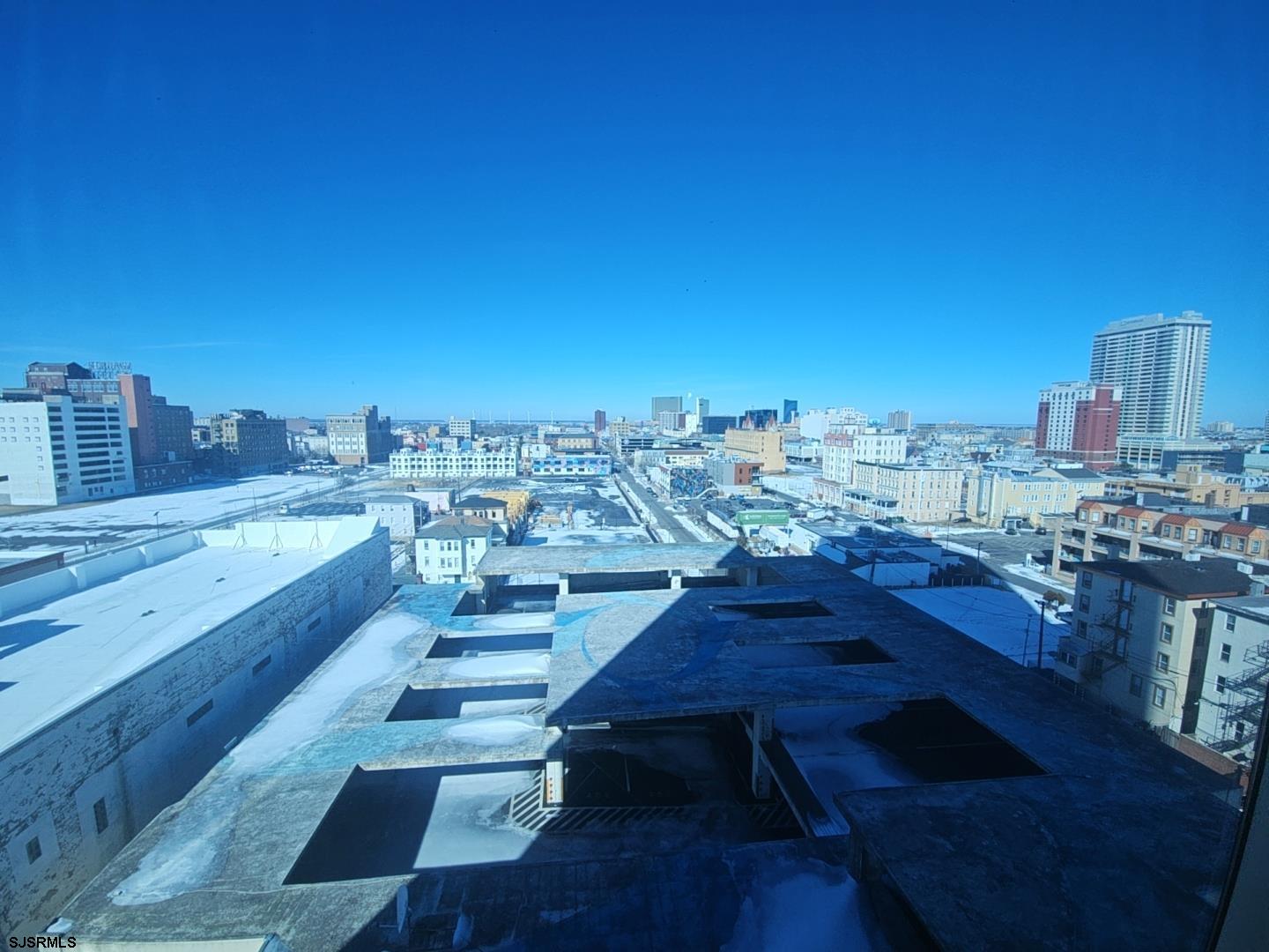 1515 Boardwalk Unit: 911