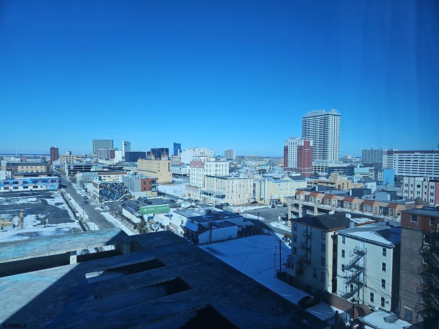 1515 Boardwalk Unit: 911