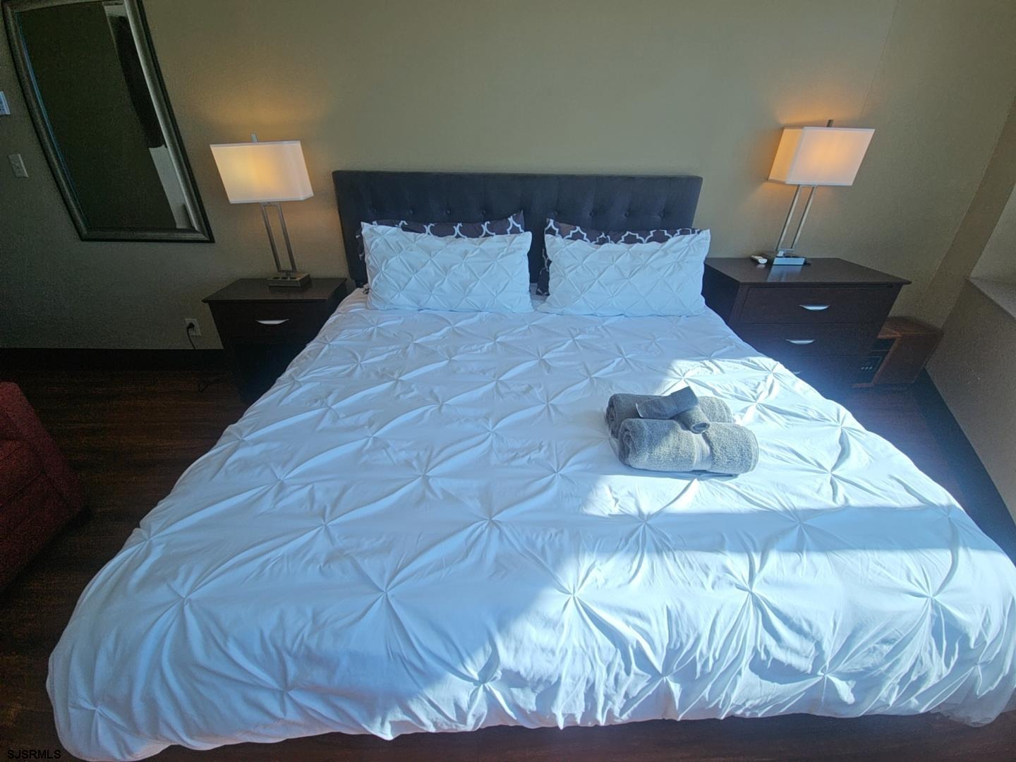 1515 Boardwalk Unit: 1907
