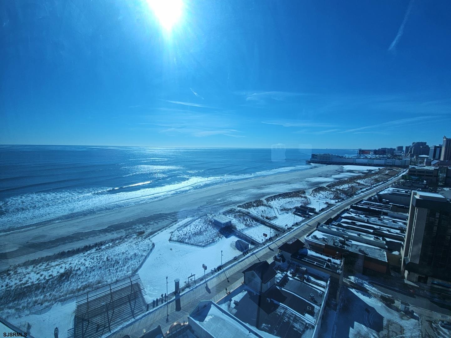 1515 Boardwalk Unit: 1907