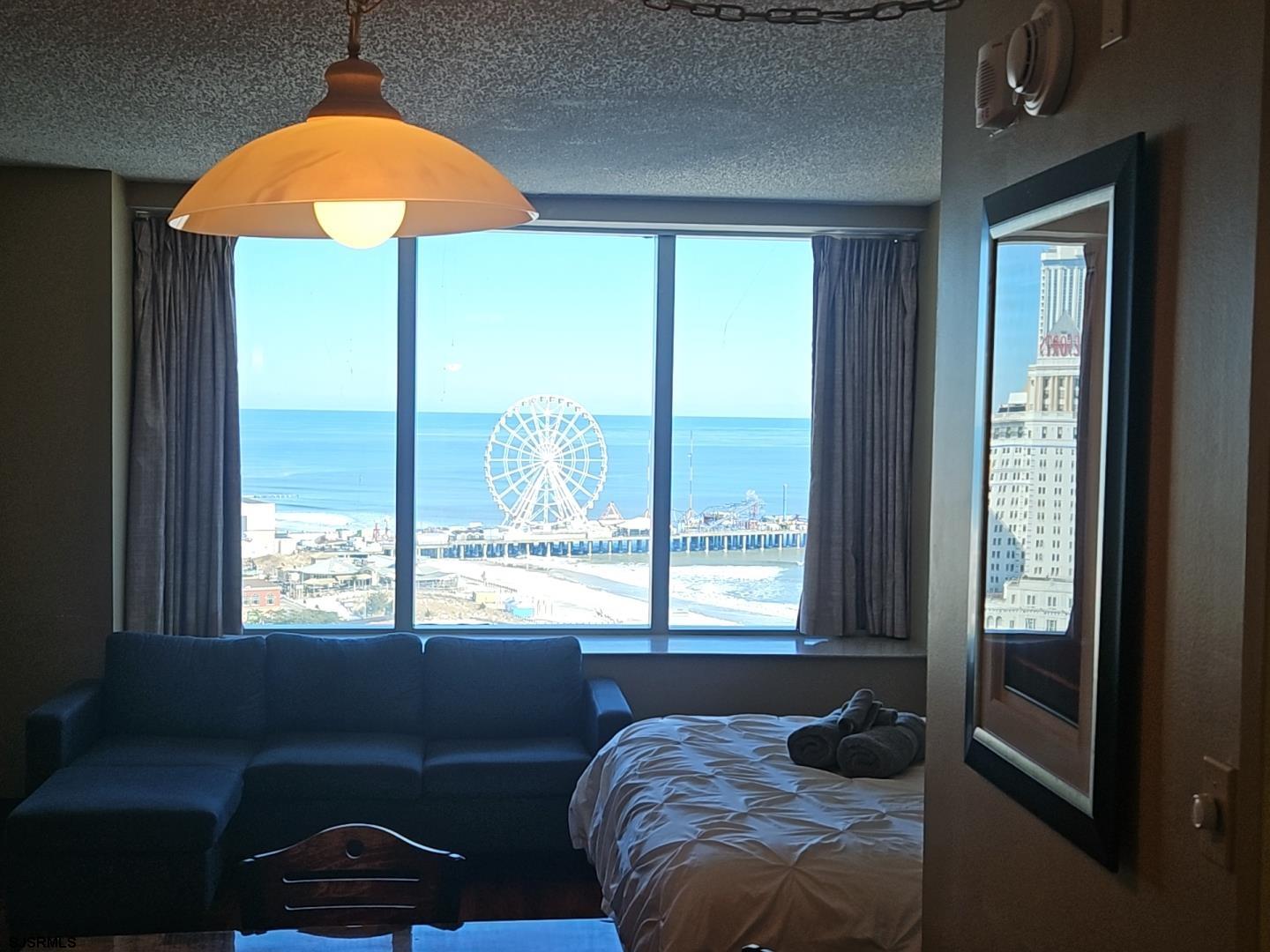 1515 Boardwalk Unit: 2102