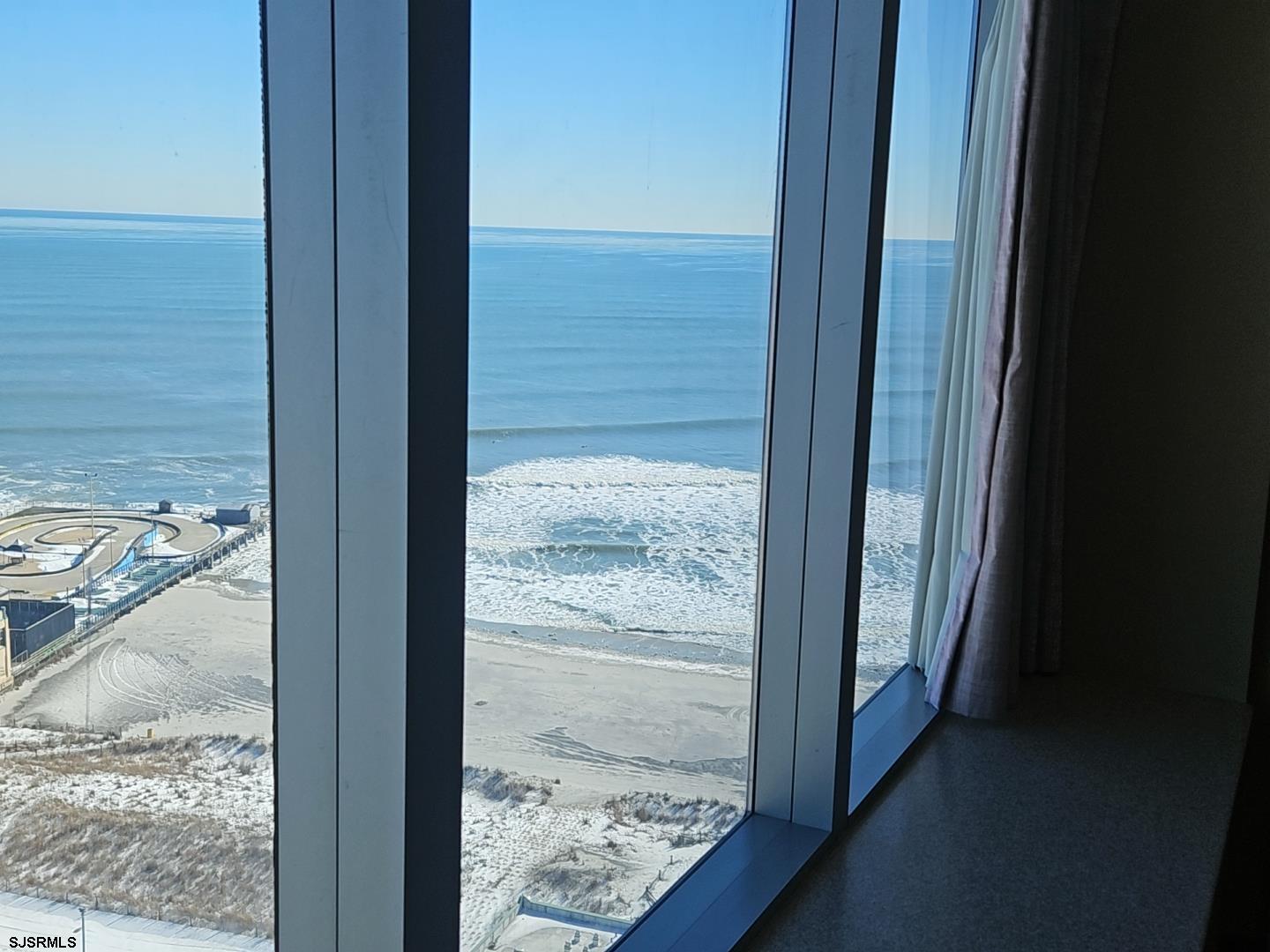 1515 Boardwalk Unit: 2102