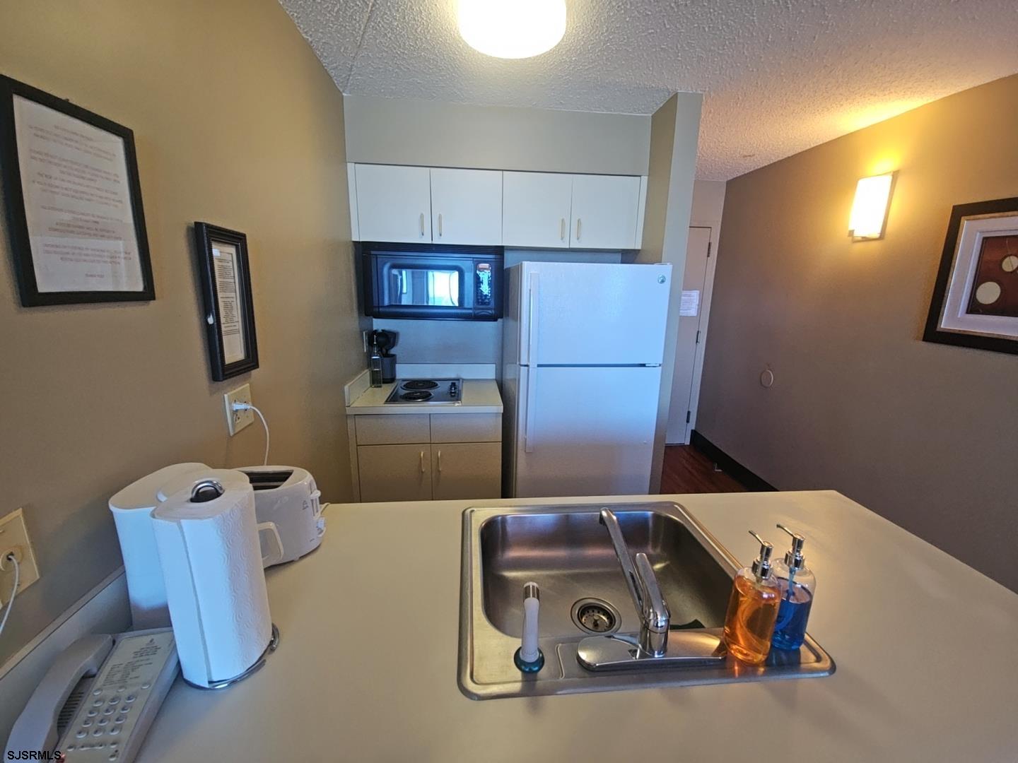 1515 Boardwalk Unit: 2102