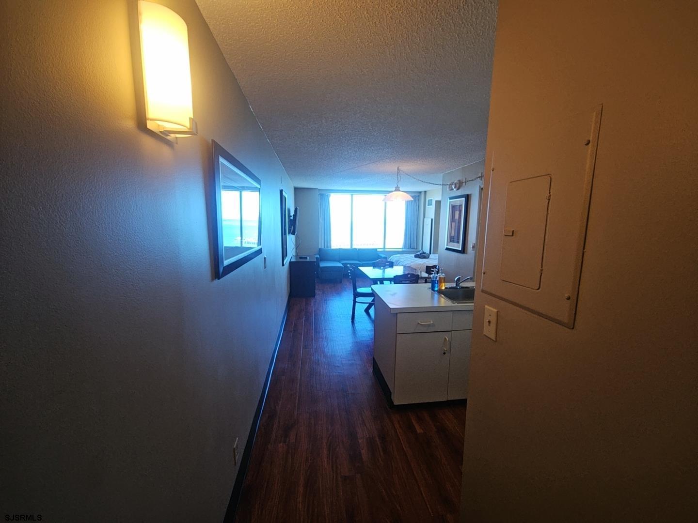 1515 Boardwalk Unit: 2102